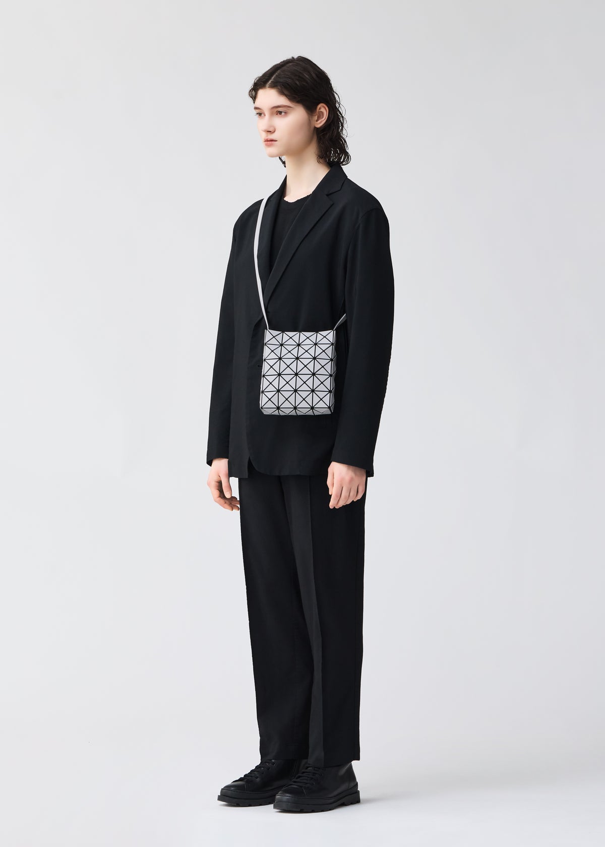 PRISM MATTE、バッグ&財布_ショルダーバッグ、着用画像1