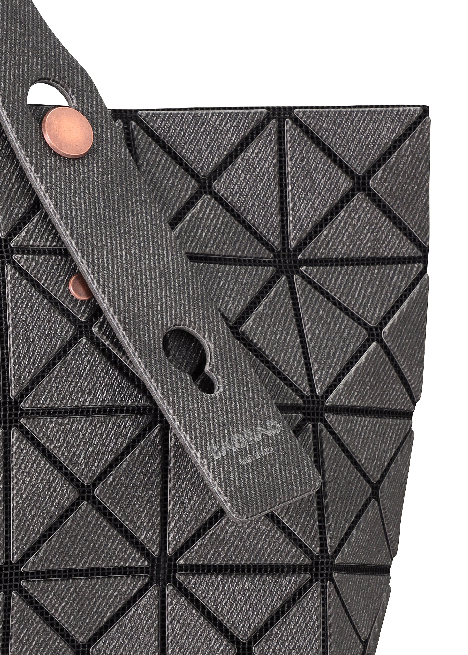 PRISM DENIM – isseymiyake.com