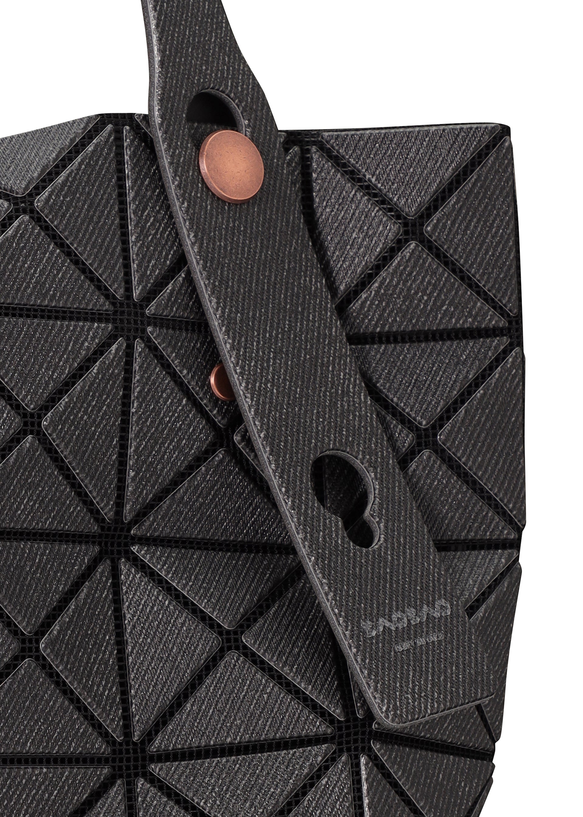 PRISM DENIM – isseymiyake.com