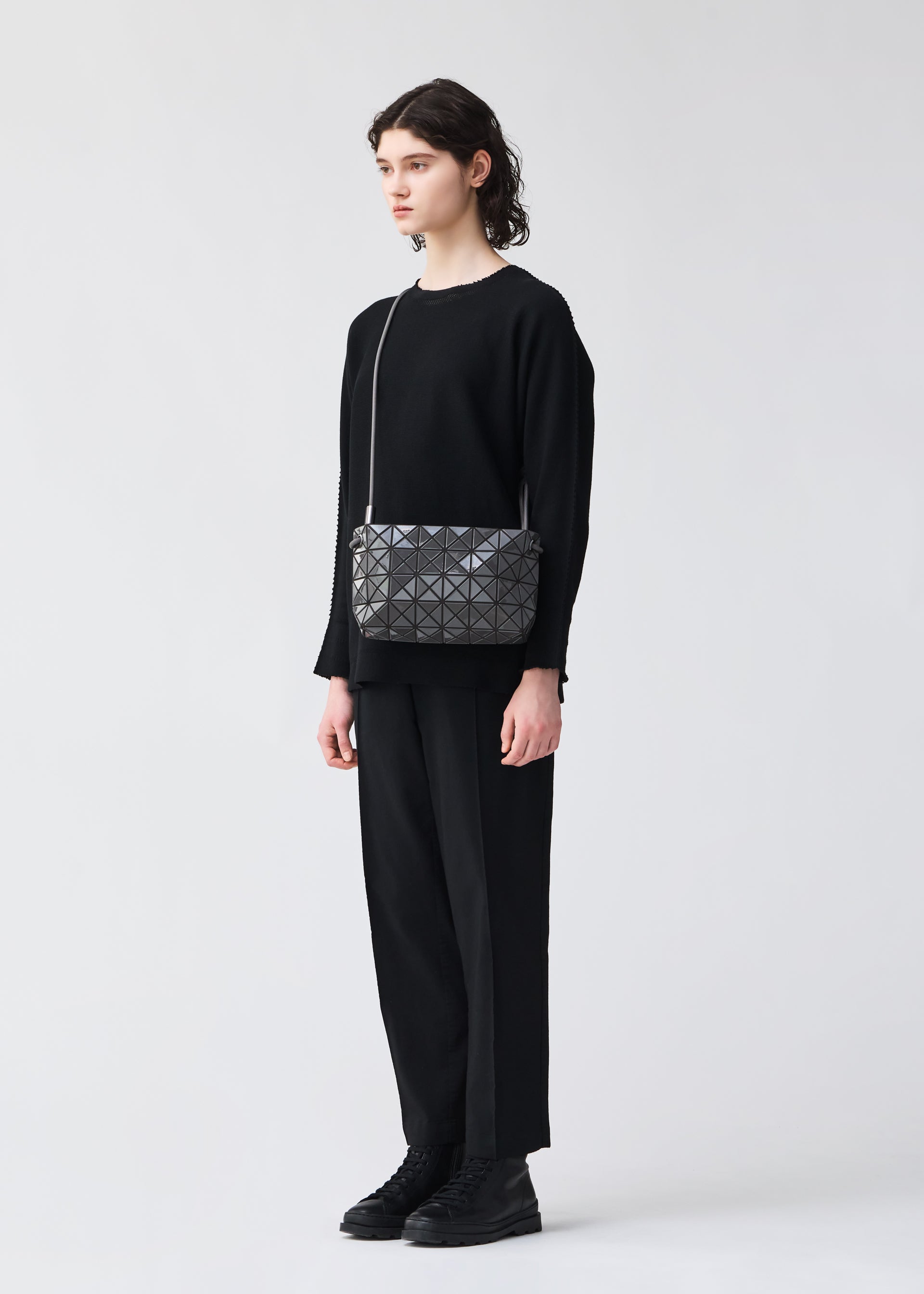 LOOP ONE-TONE – isseymiyake.com