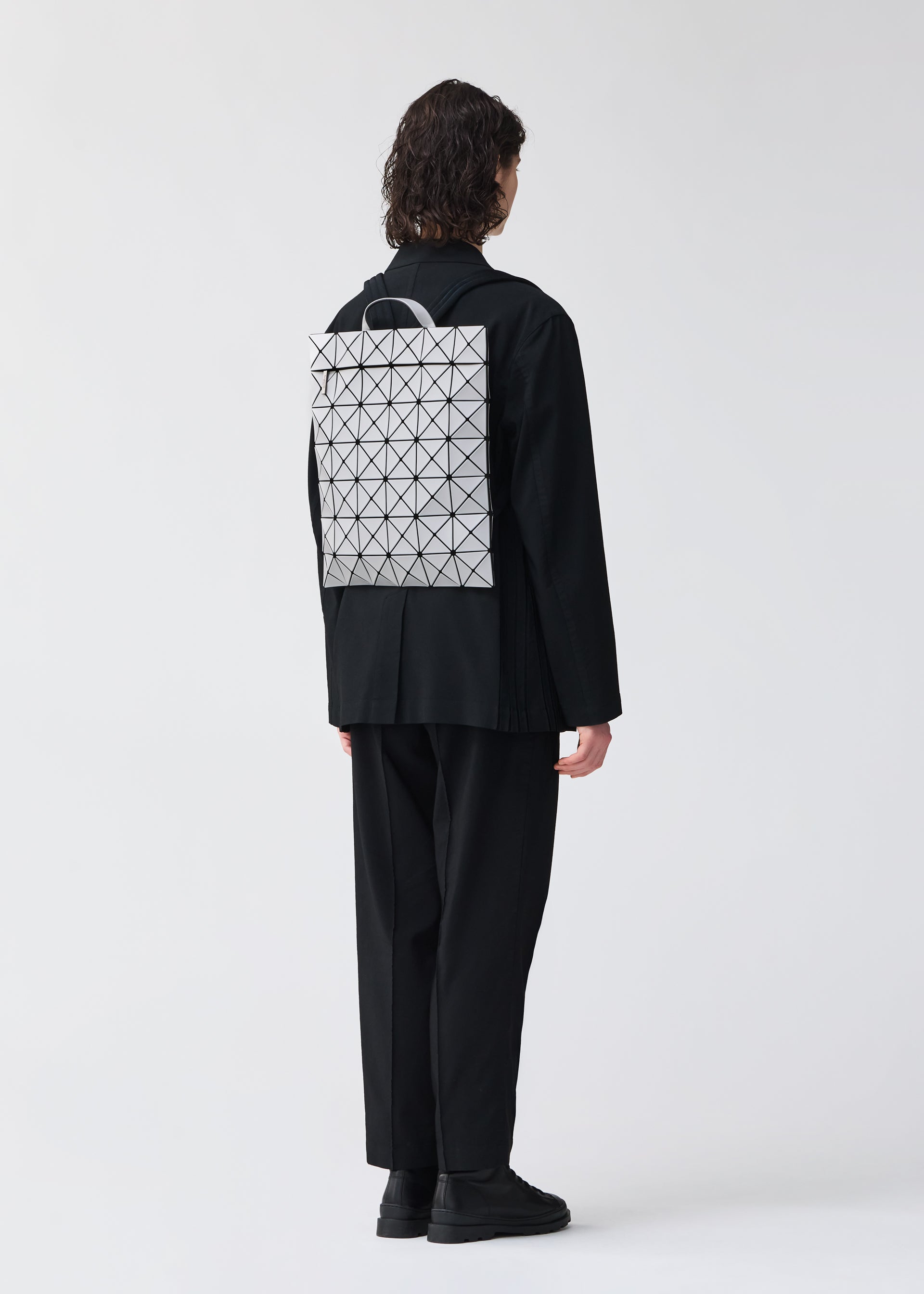 FLAT PACK – isseymiyake.com