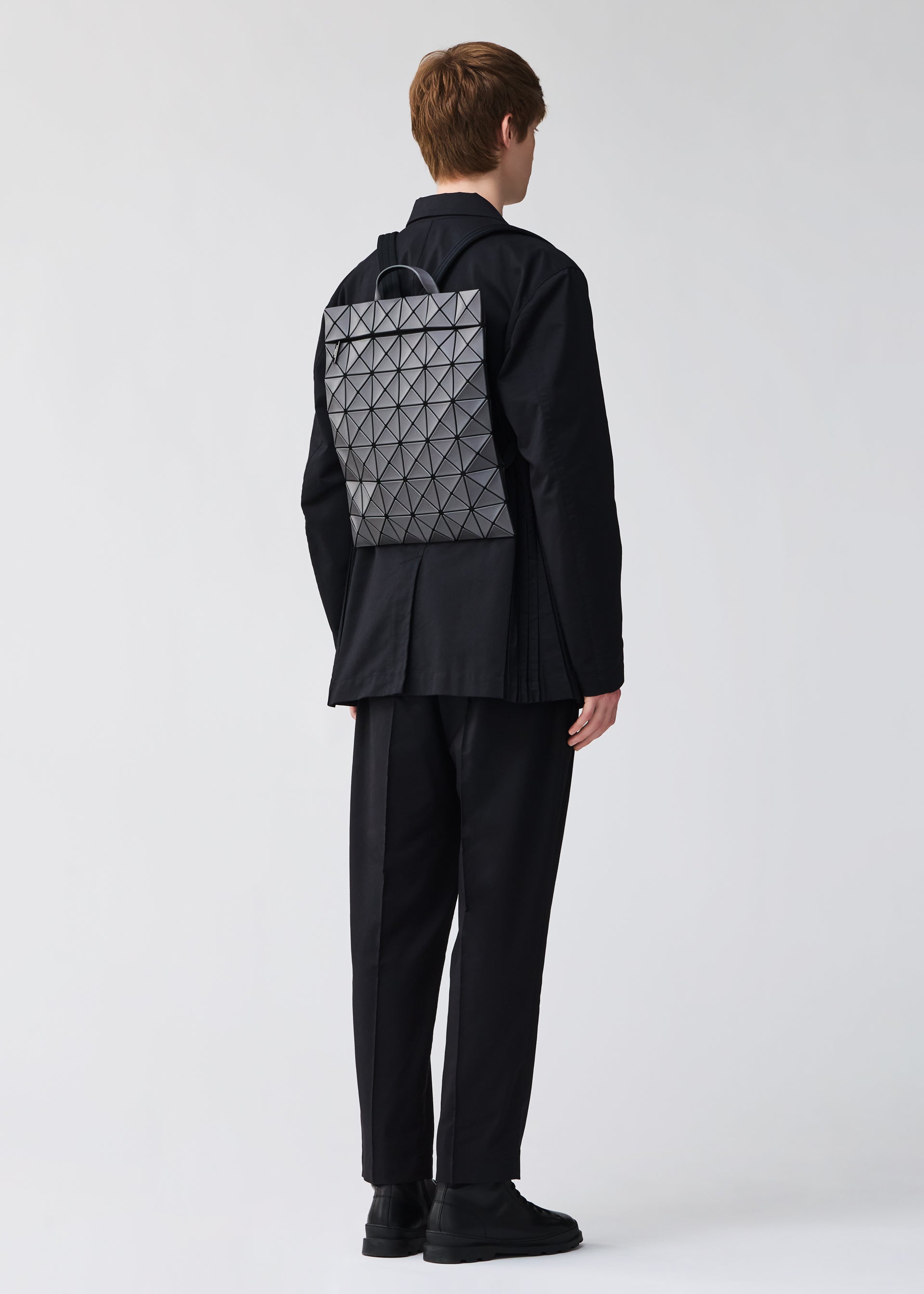 FLAT PACK – isseymiyake.com