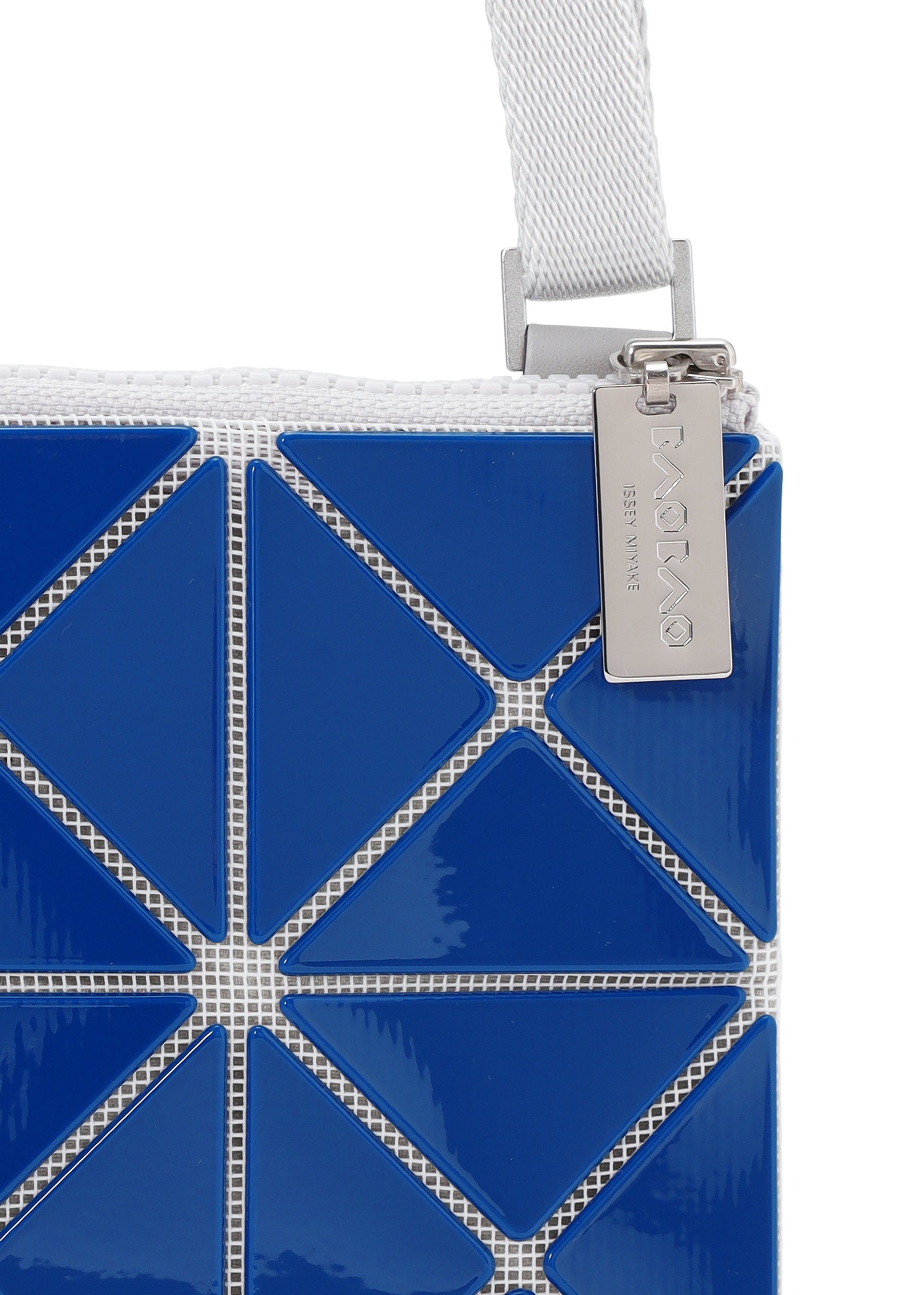 SIGN – isseymiyake.com