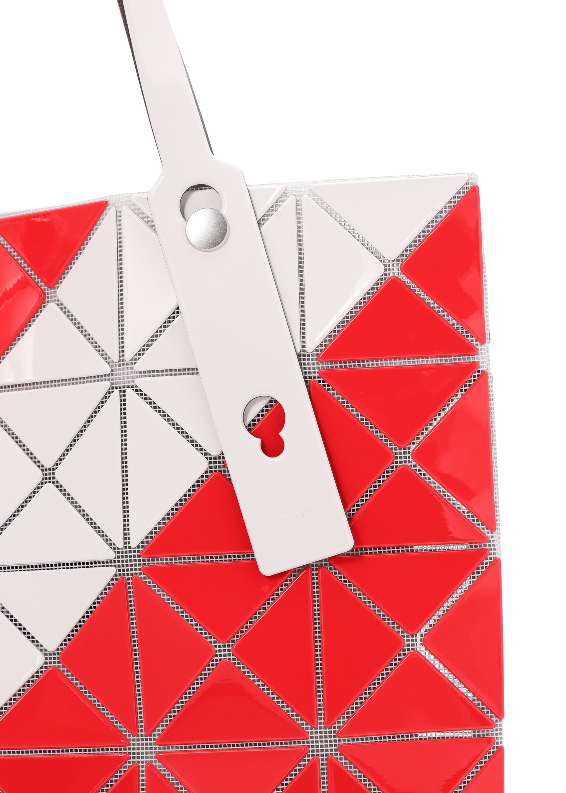 SIGN – isseymiyake.com