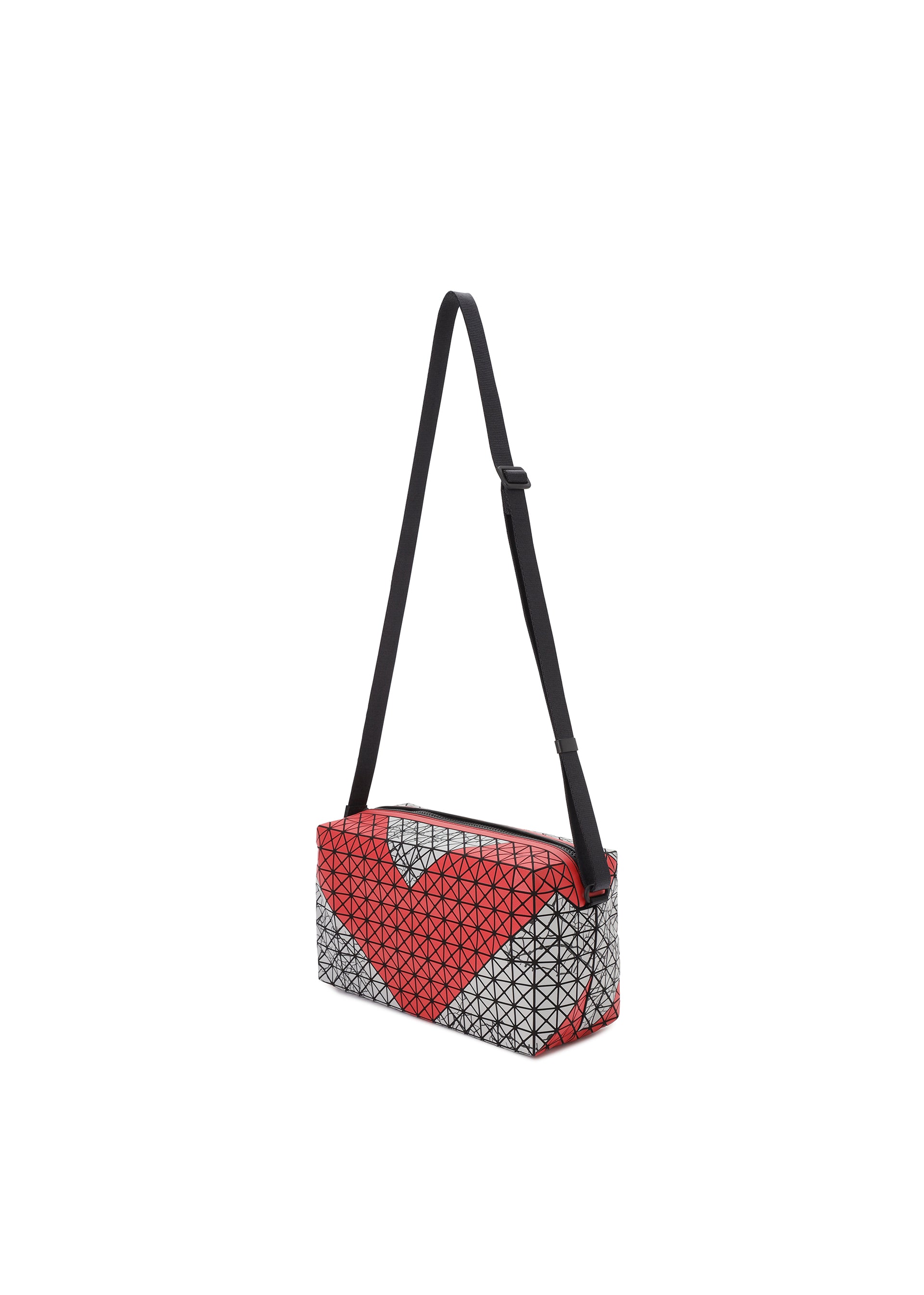 SADDLE BAG AUTOBAHN – isseymiyake.com