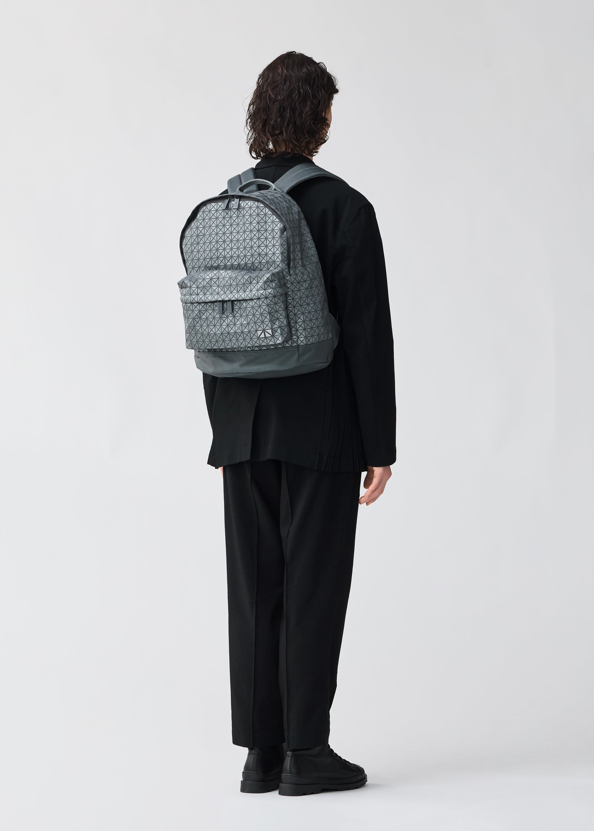 DAYPACK REFLECTOR、バッグ&財布_バックパック、着用画像2