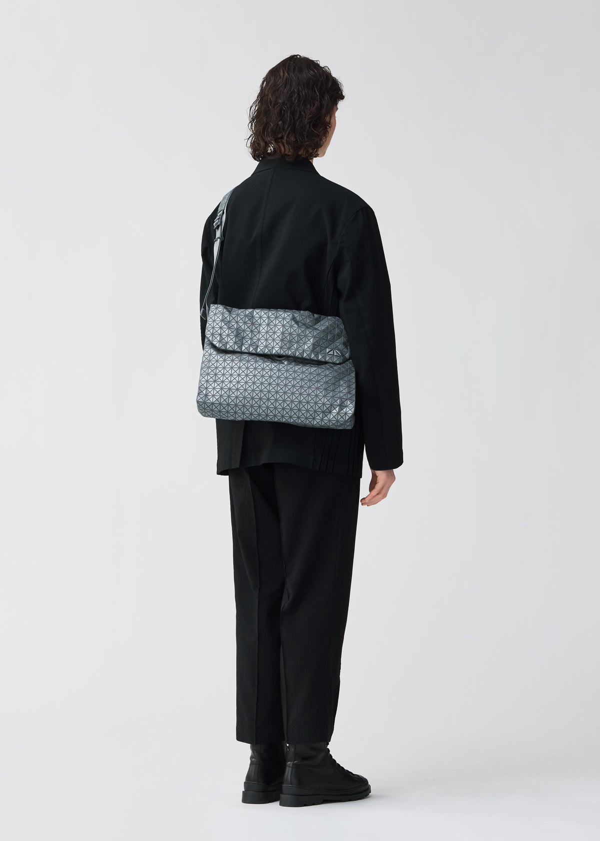 FROGGY REFLECTOR、バッグ&財布_ショルダーバッグ、着用画像2