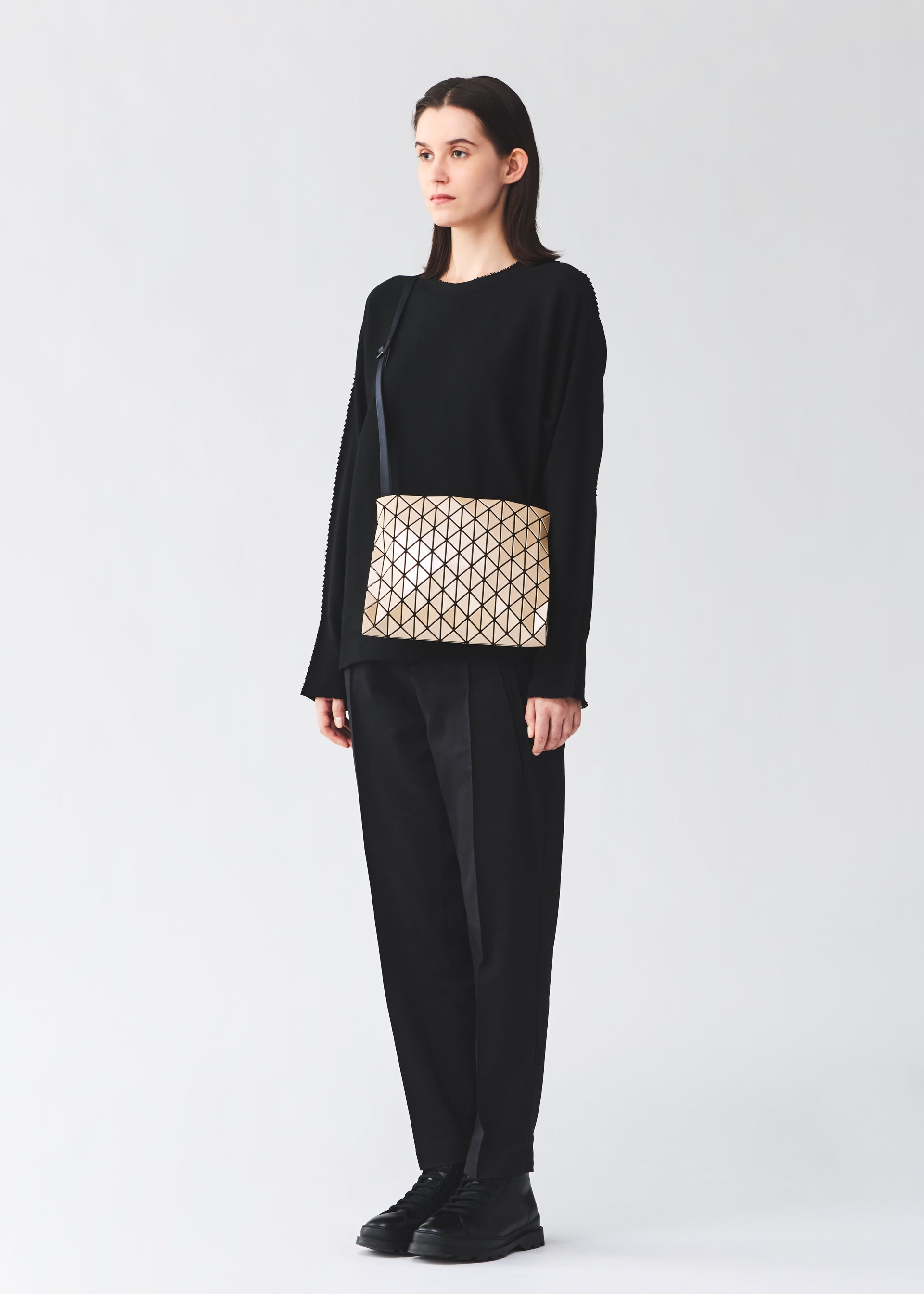 ⭐️イッセイ ミヤケウエストポーチ極美品⭐️ BAO BAO ISSEY MIYAKE – isseymiyake.com