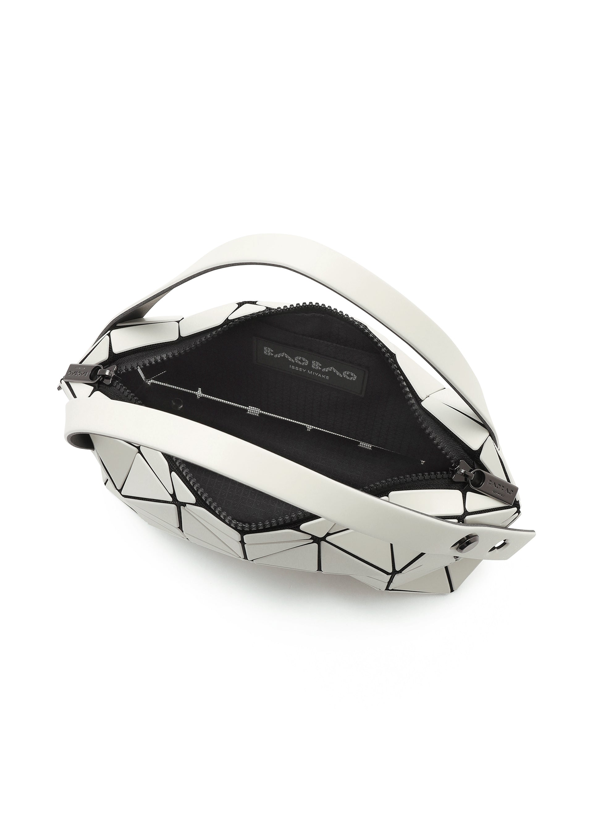 BOSTON – isseymiyake.com