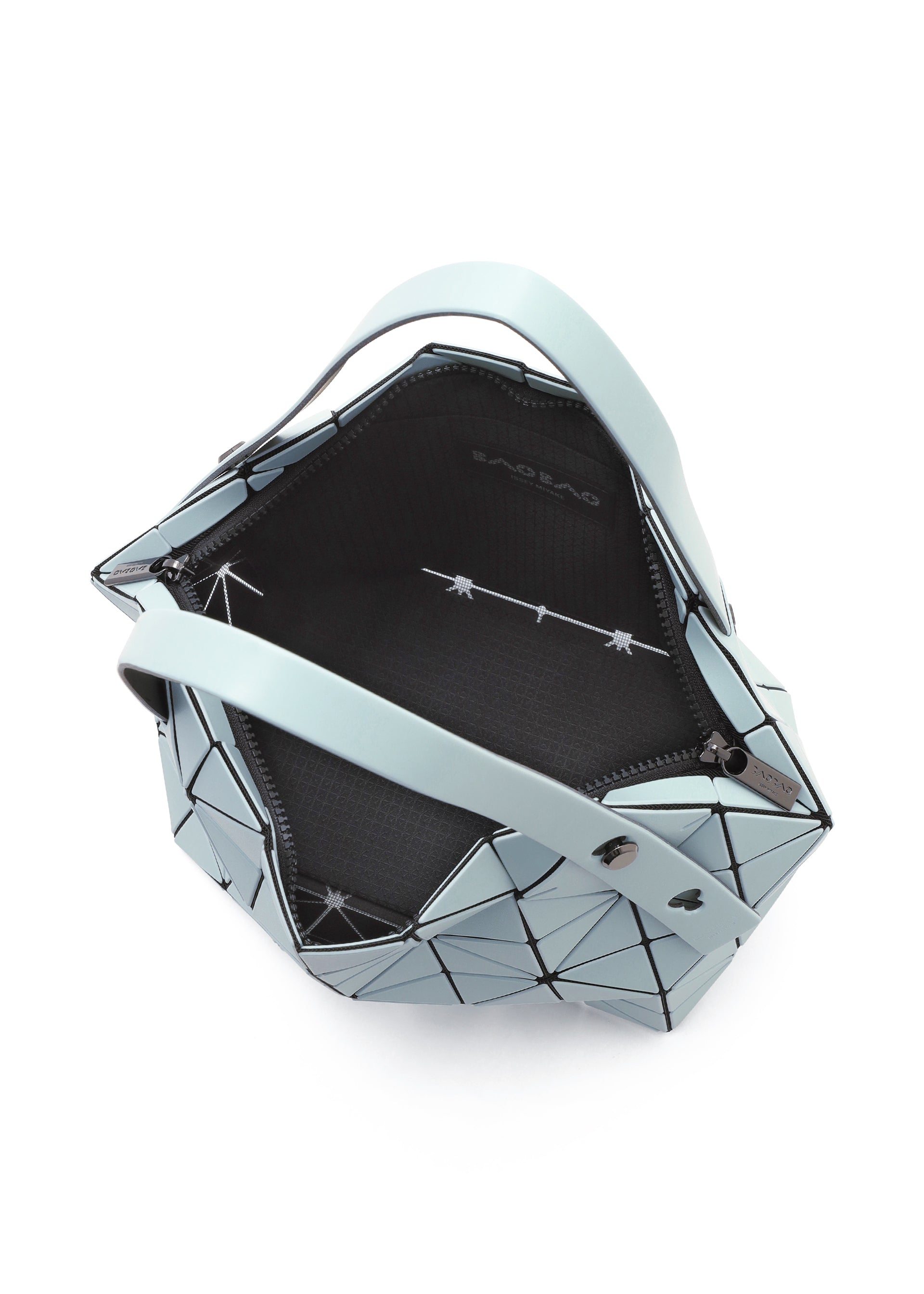 BOSTON – isseymiyake.com