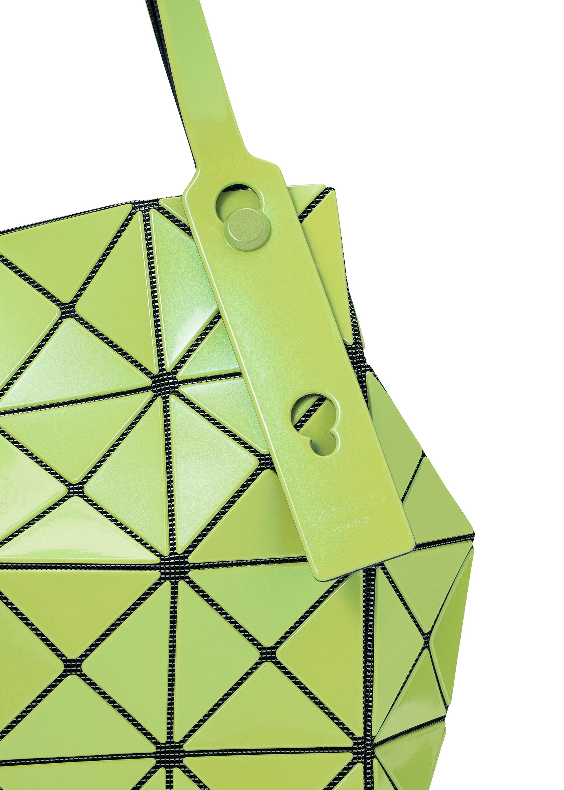 CARAT – isseymiyake.com