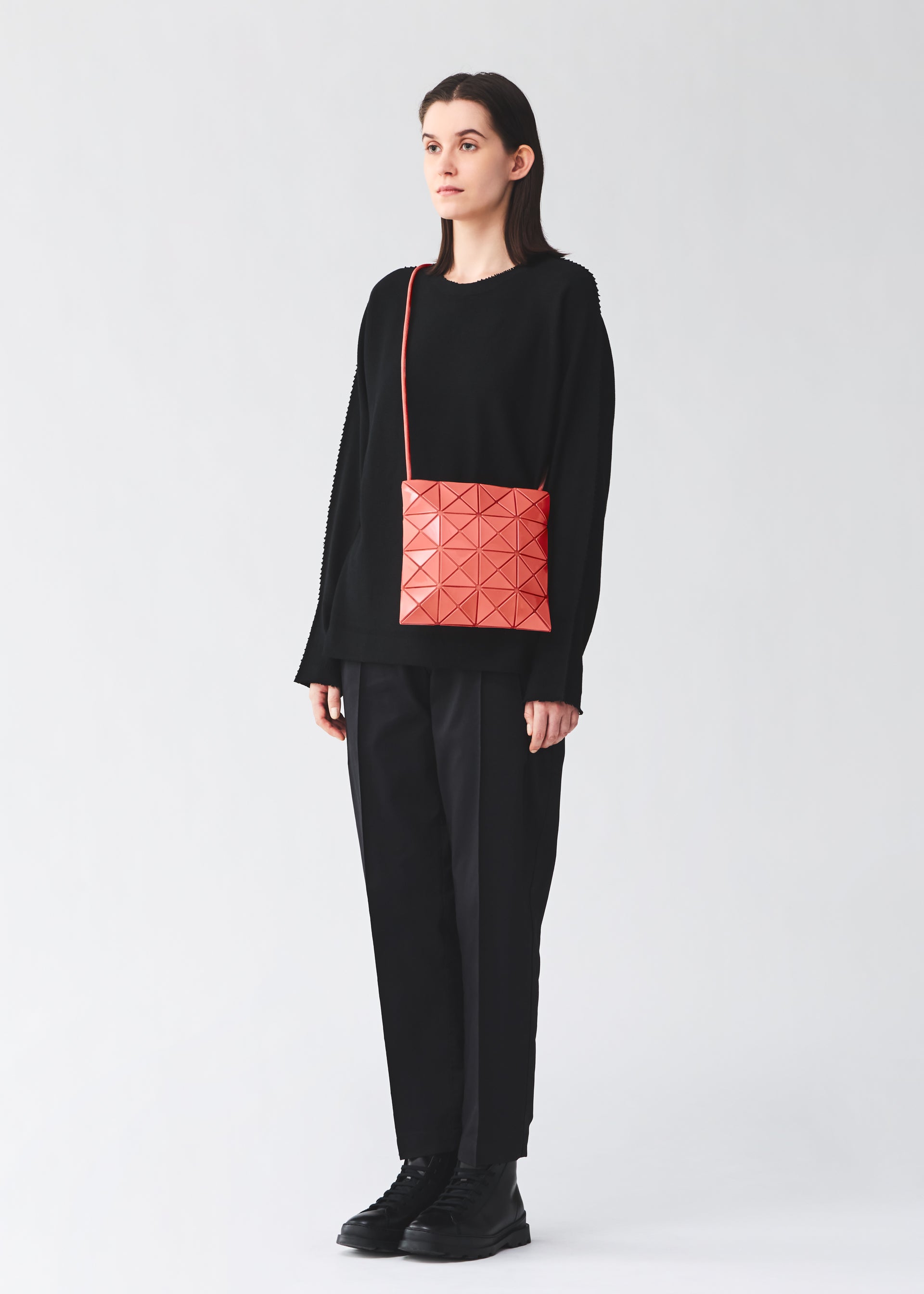 LUCENT ONE-TONE – isseymiyake.com