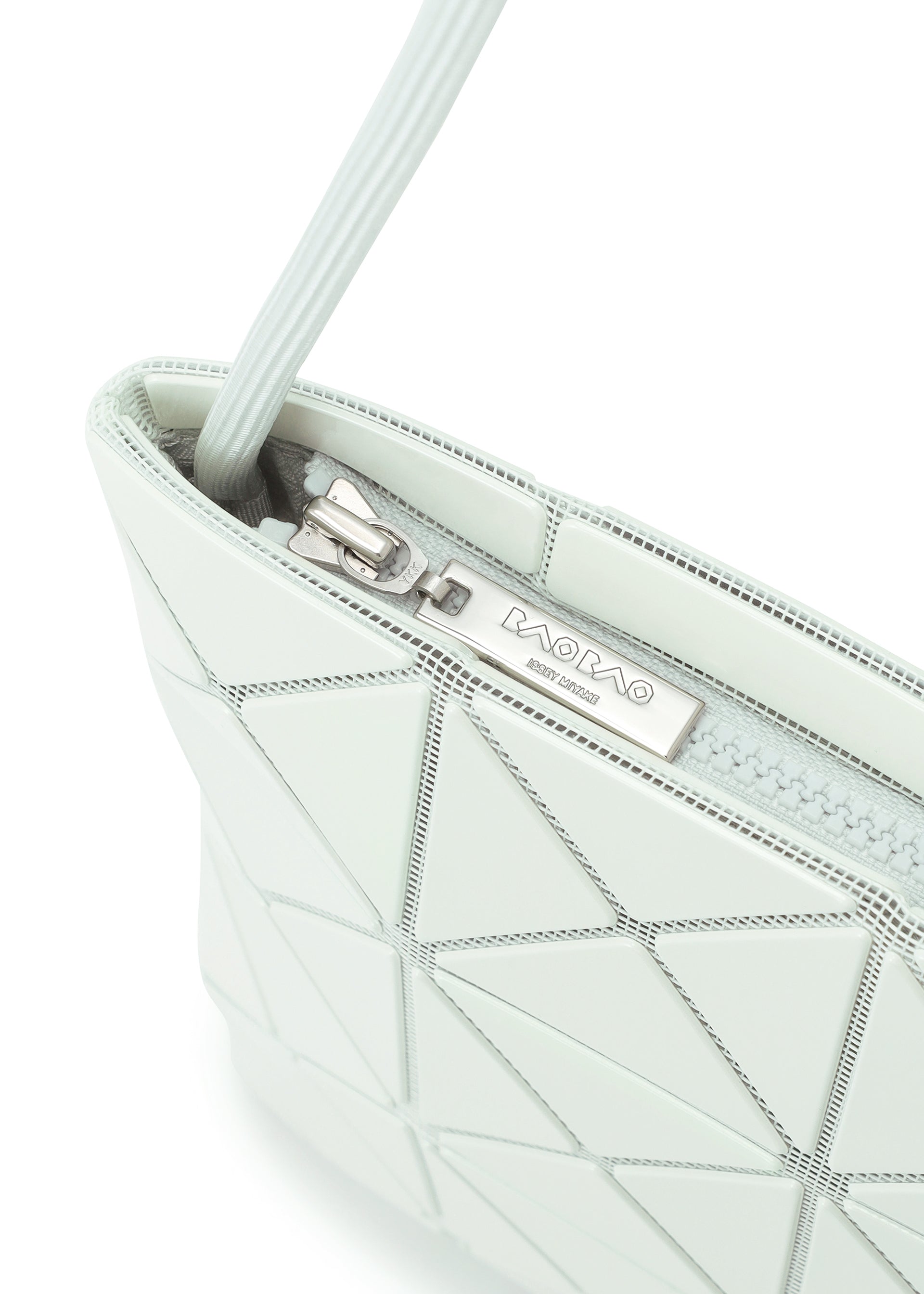 LUCENT ONE-TONE – isseymiyake.com