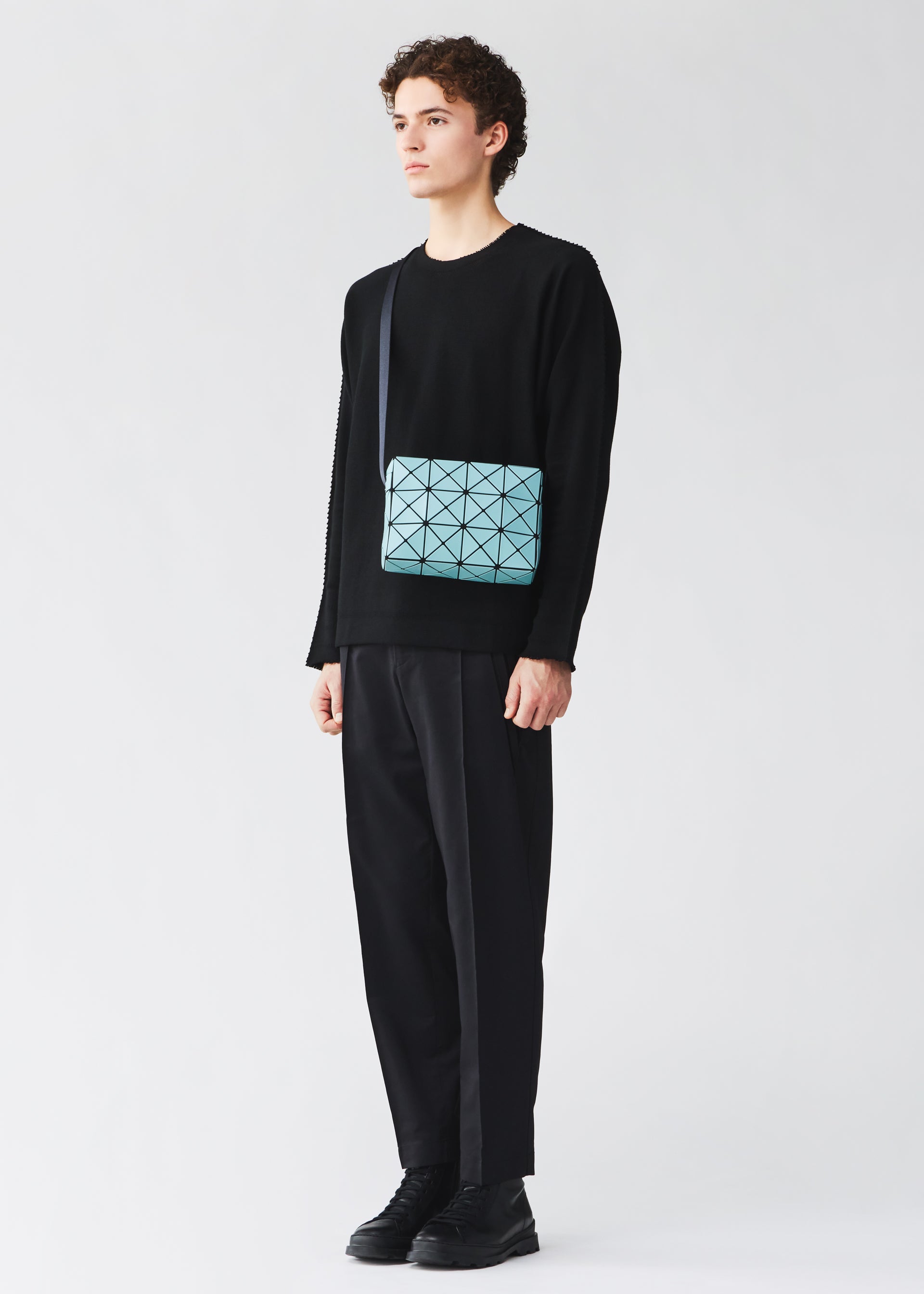 CUBOID、バッグ&財布_ショルダーバッグ、着用画像2