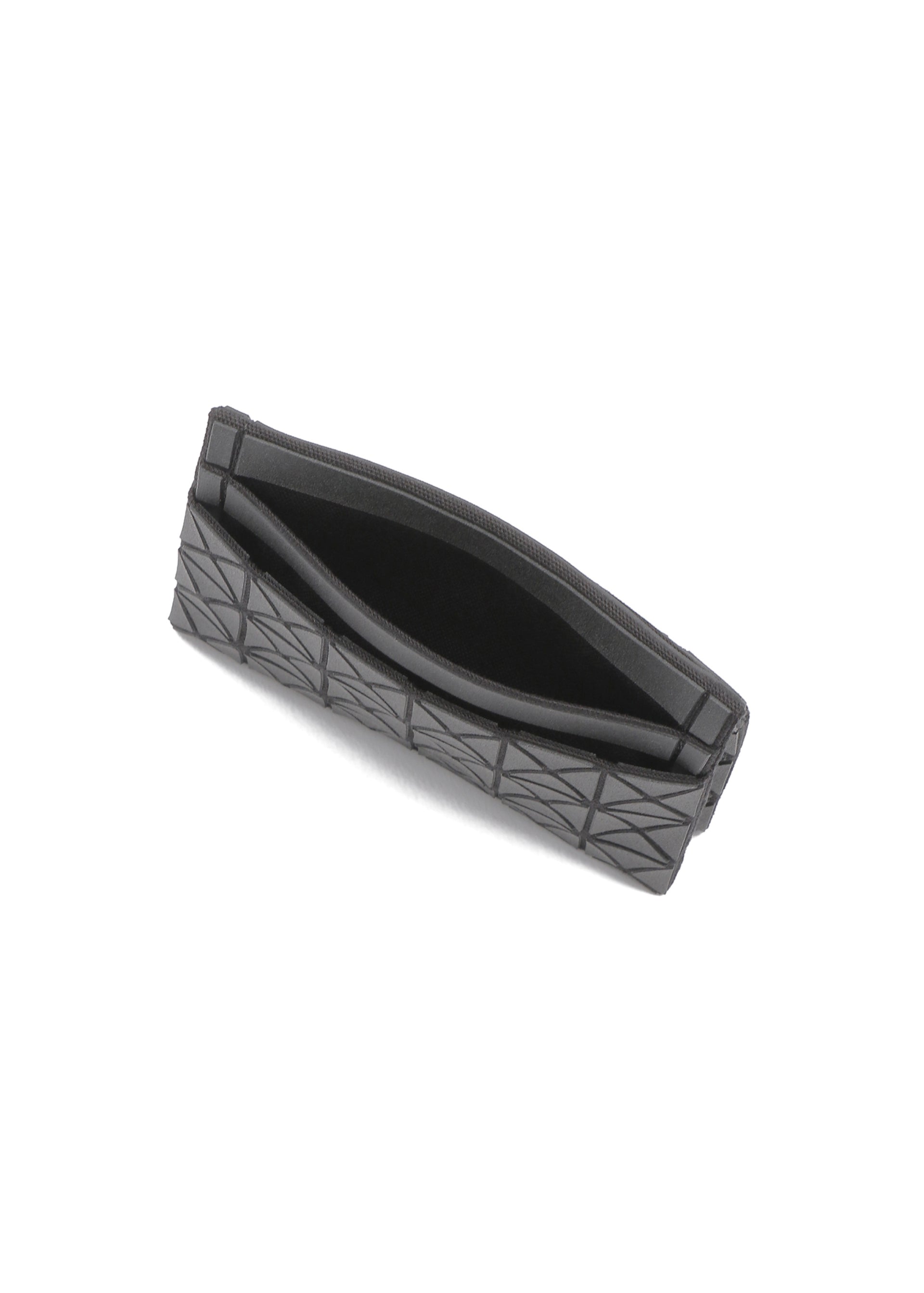 OYSTER – isseymiyake.com