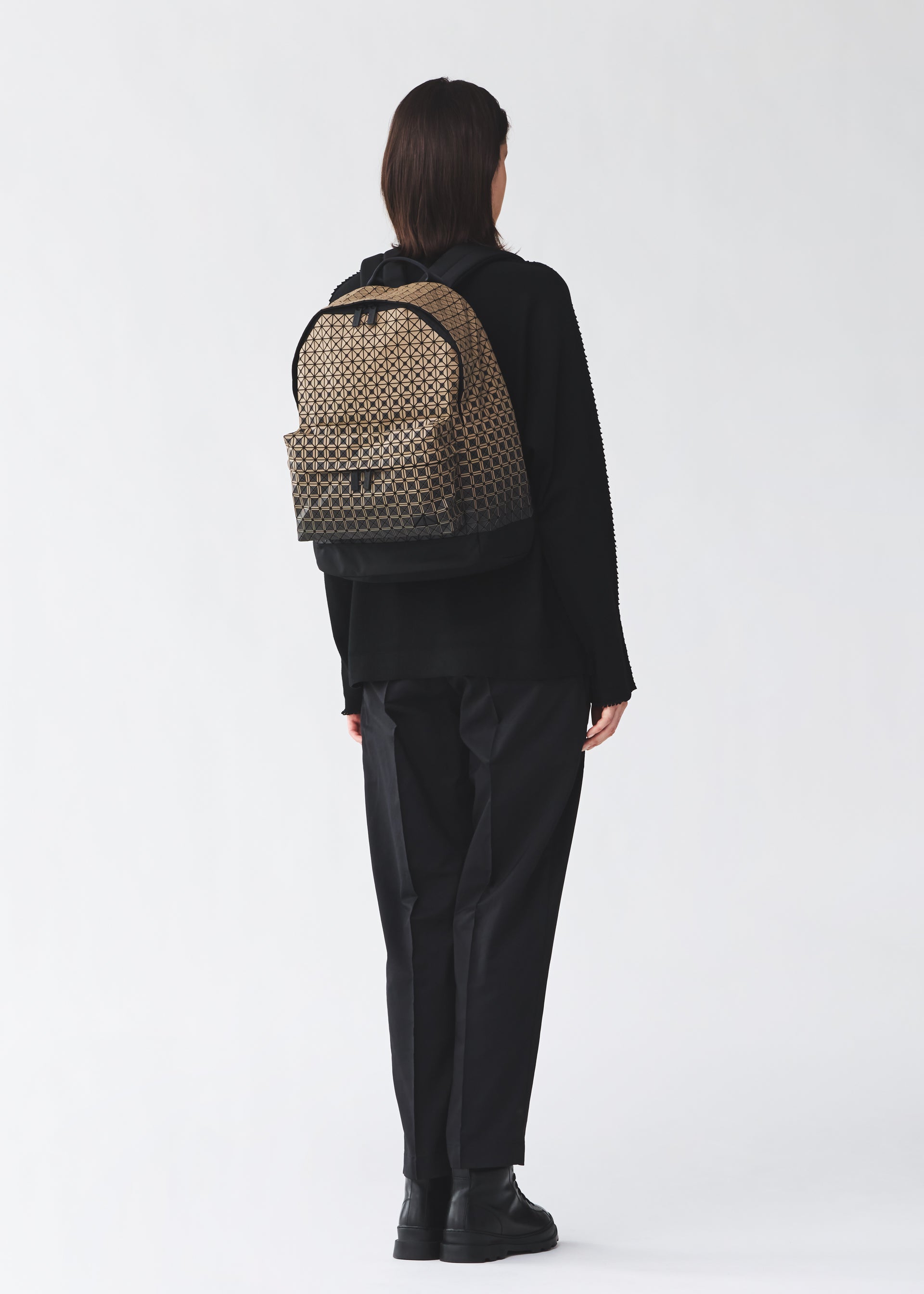 DAYPACK GRADUAL、バッグ&財布_バックパック、着用画像2