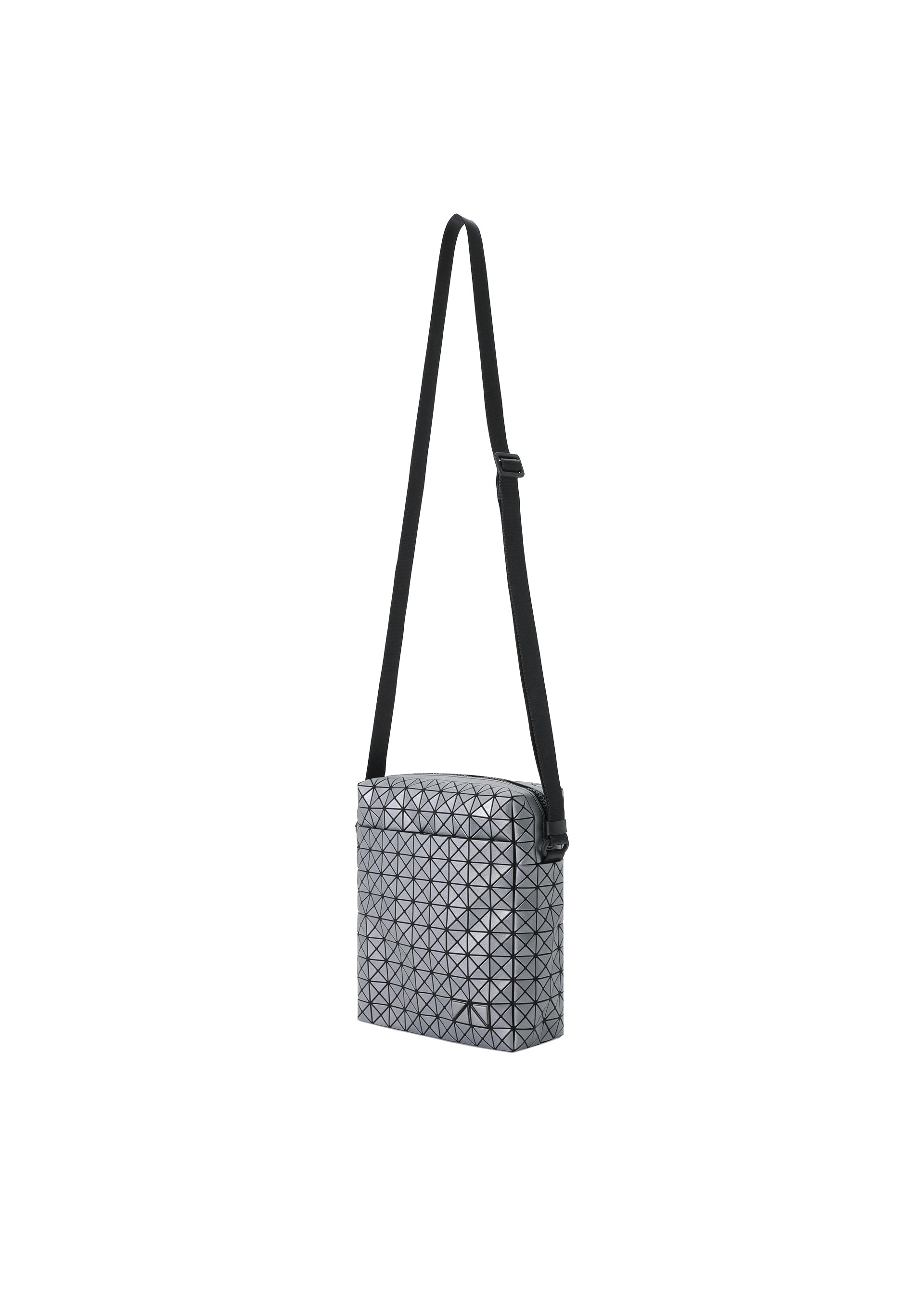 VOYAGER REFLECTOR – isseymiyake.com