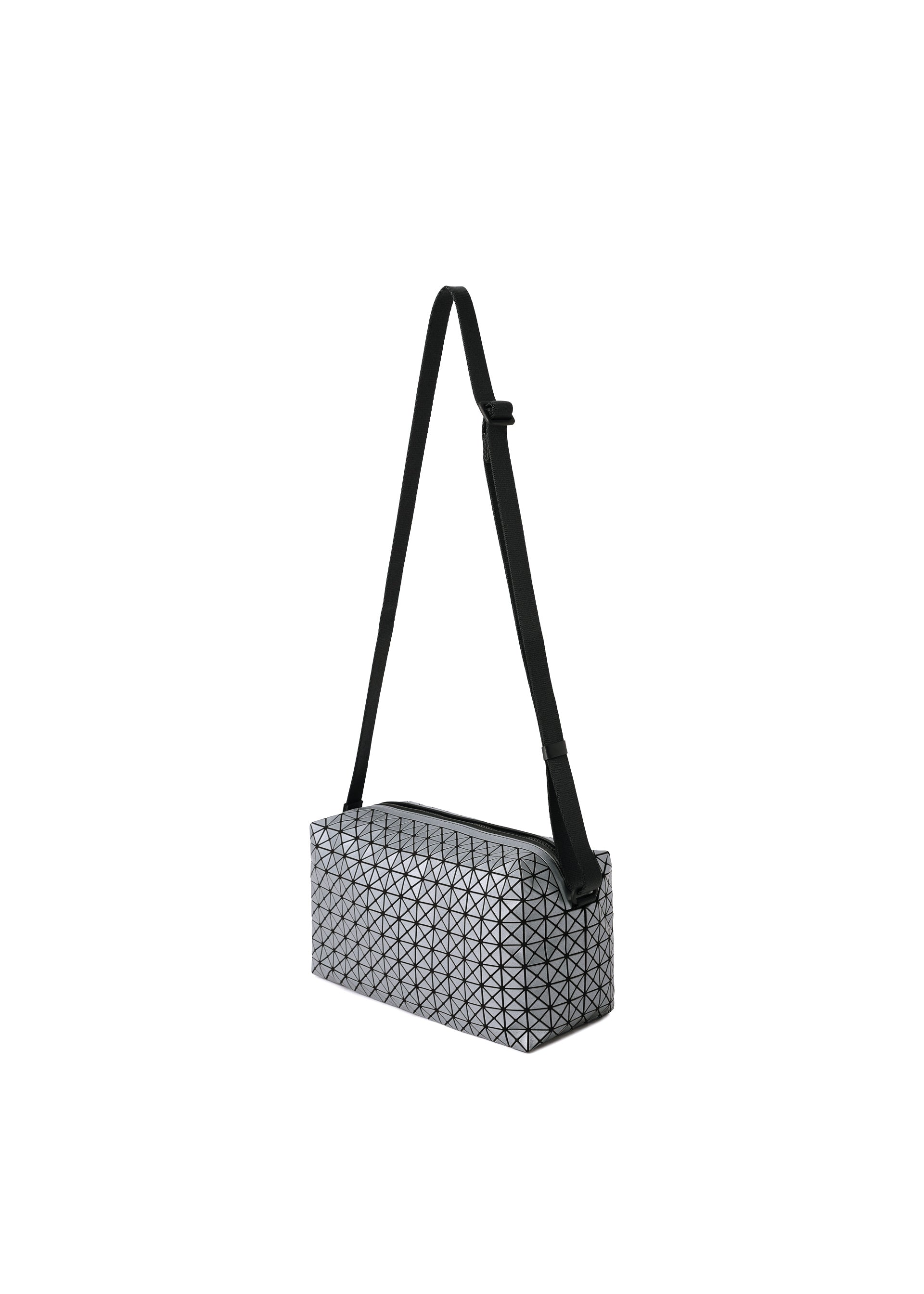 SADDLE BAG REFLECTOR – isseymiyake.com