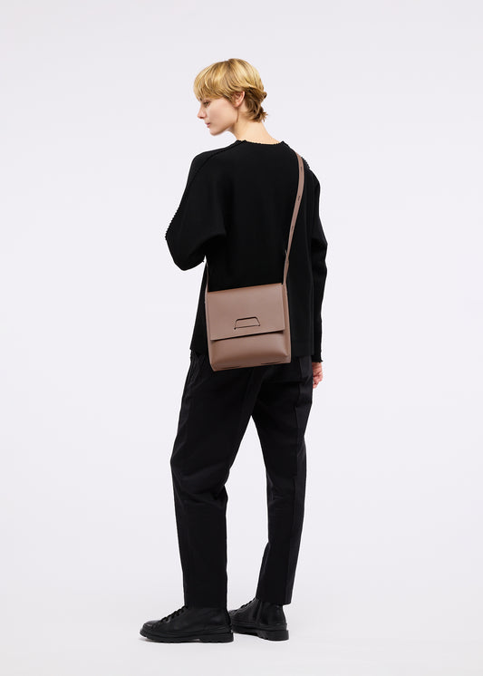 BOX、バッグ&財布_ショルダーバッグ、着用画像1
