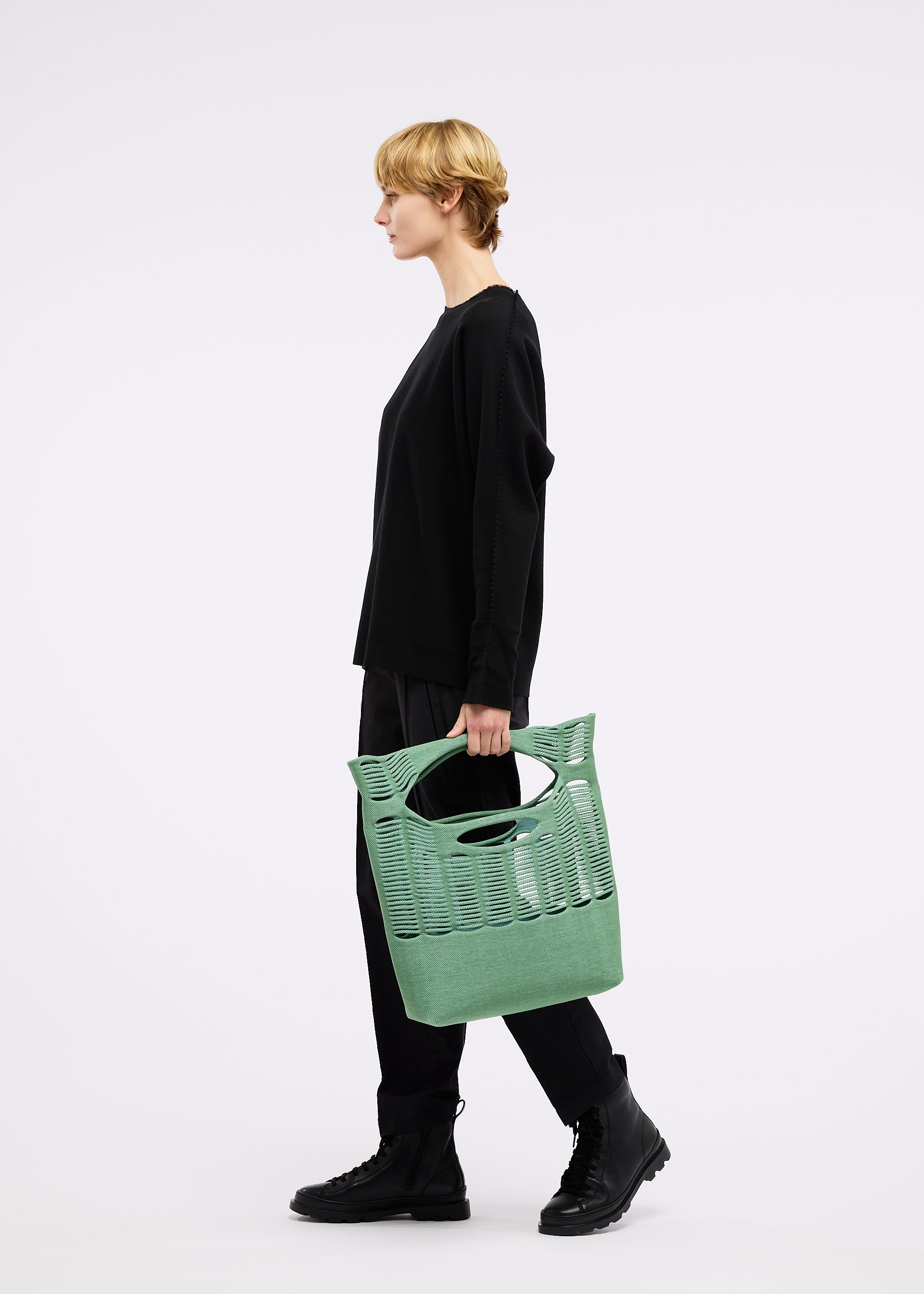 MOKKO TWILL、バッグ&財布_トートバッグ、着用画像1