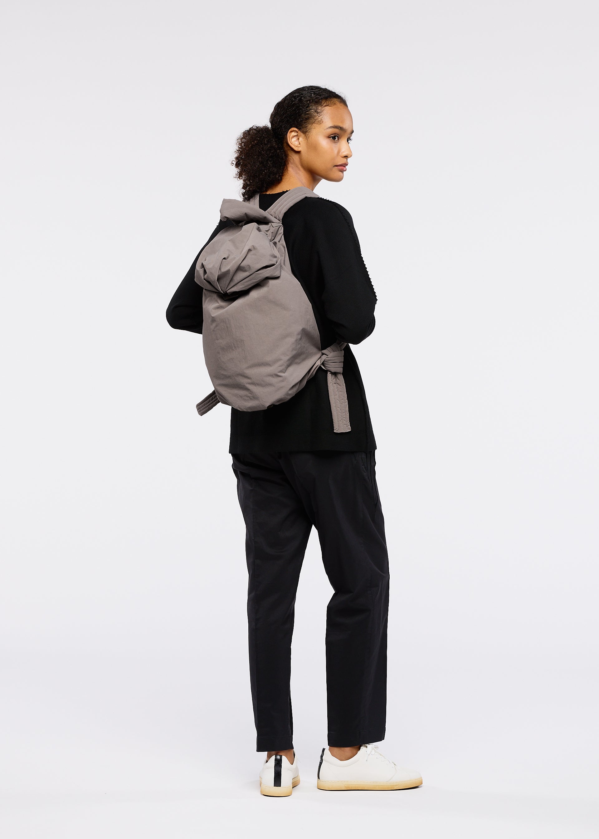 バッグ＆財布 – Page 3 – isseymiyake.com