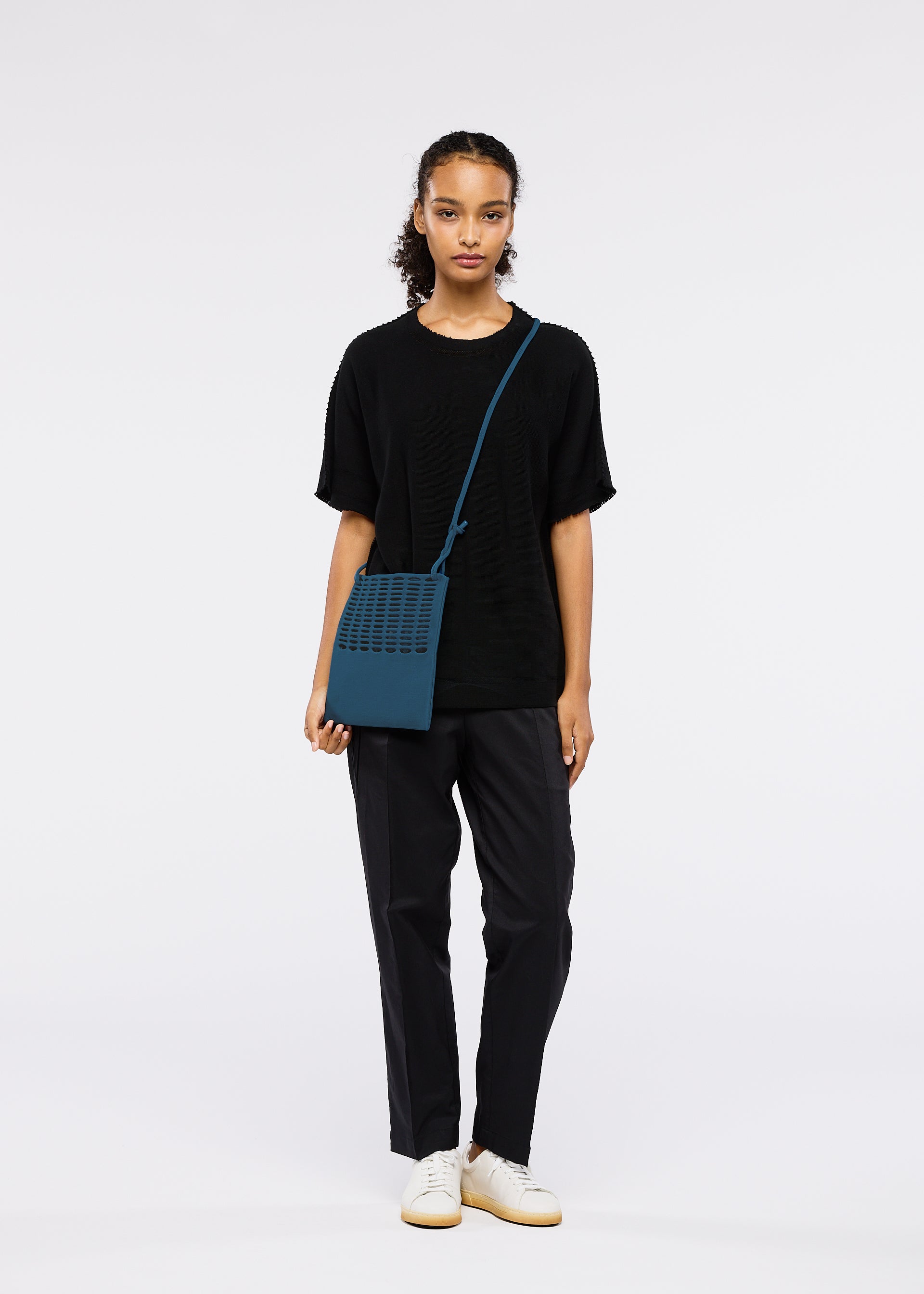 MOKKO FLAP POUCH – isseymiyake.com