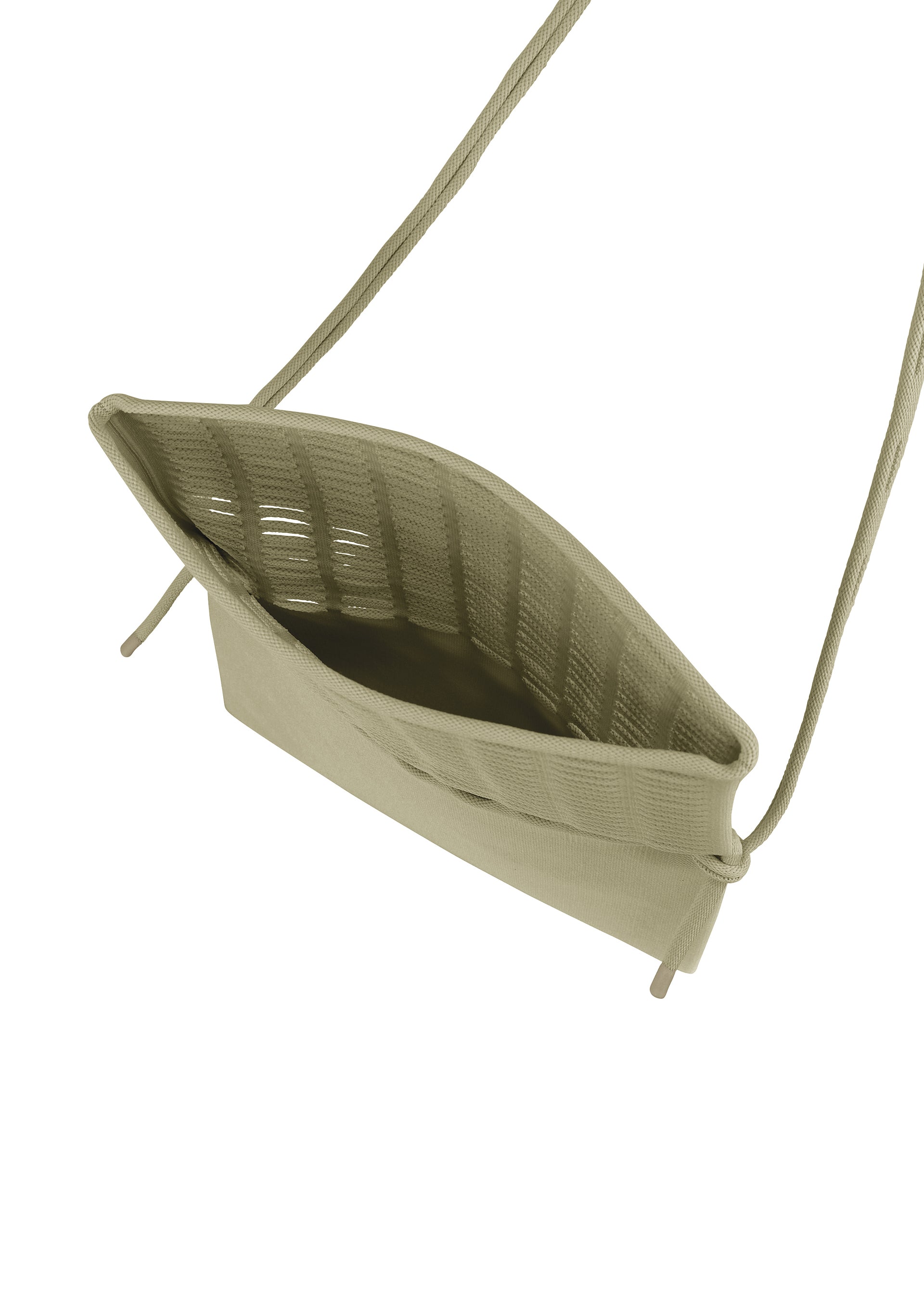 MOKKO FLAP POUCH – isseymiyake.com