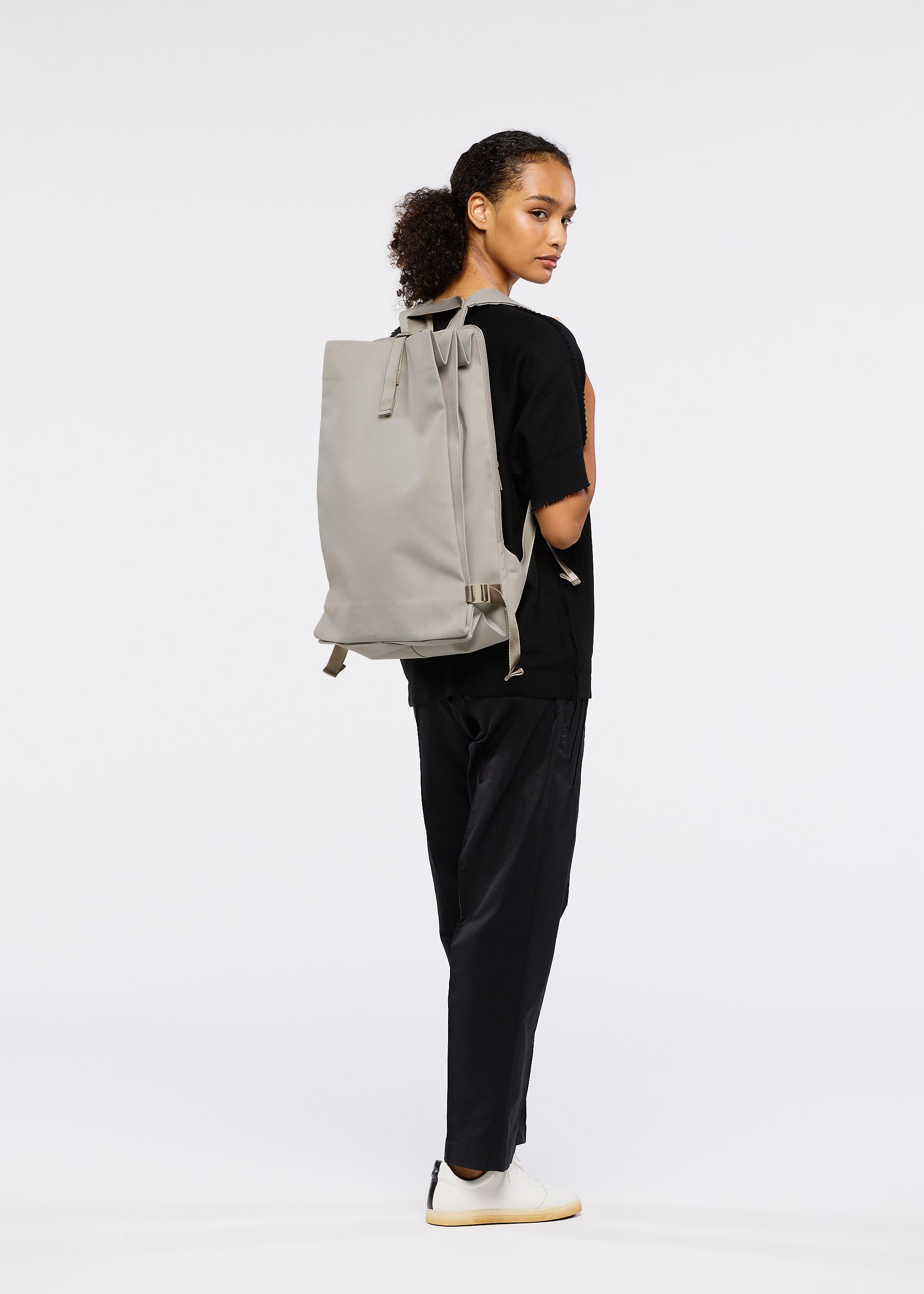 バッグ&財布/バックパック – isseymiyake.com バッグ&財布/バックパック – isseymiyake.com