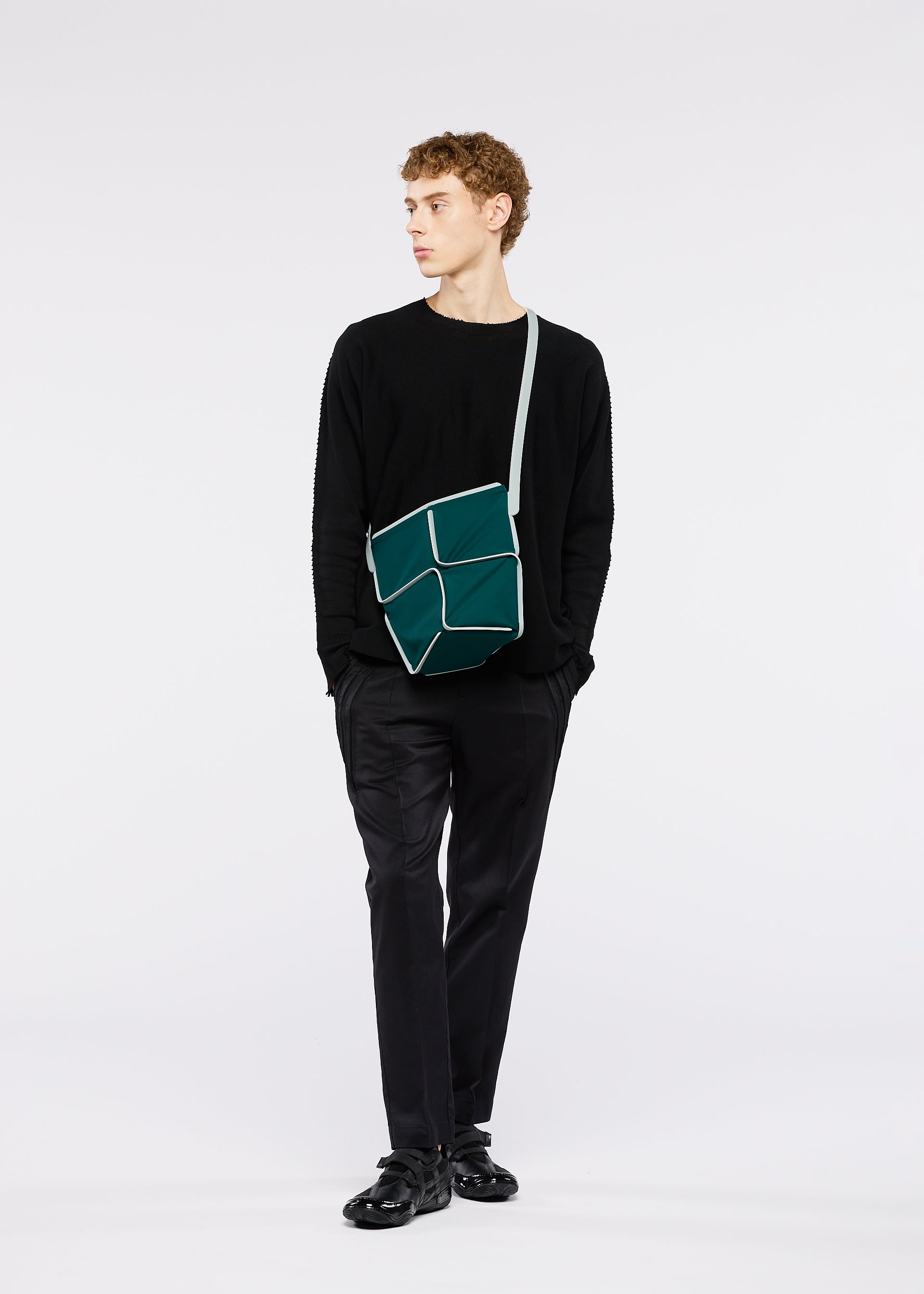 FRAME – isseymiyake.com