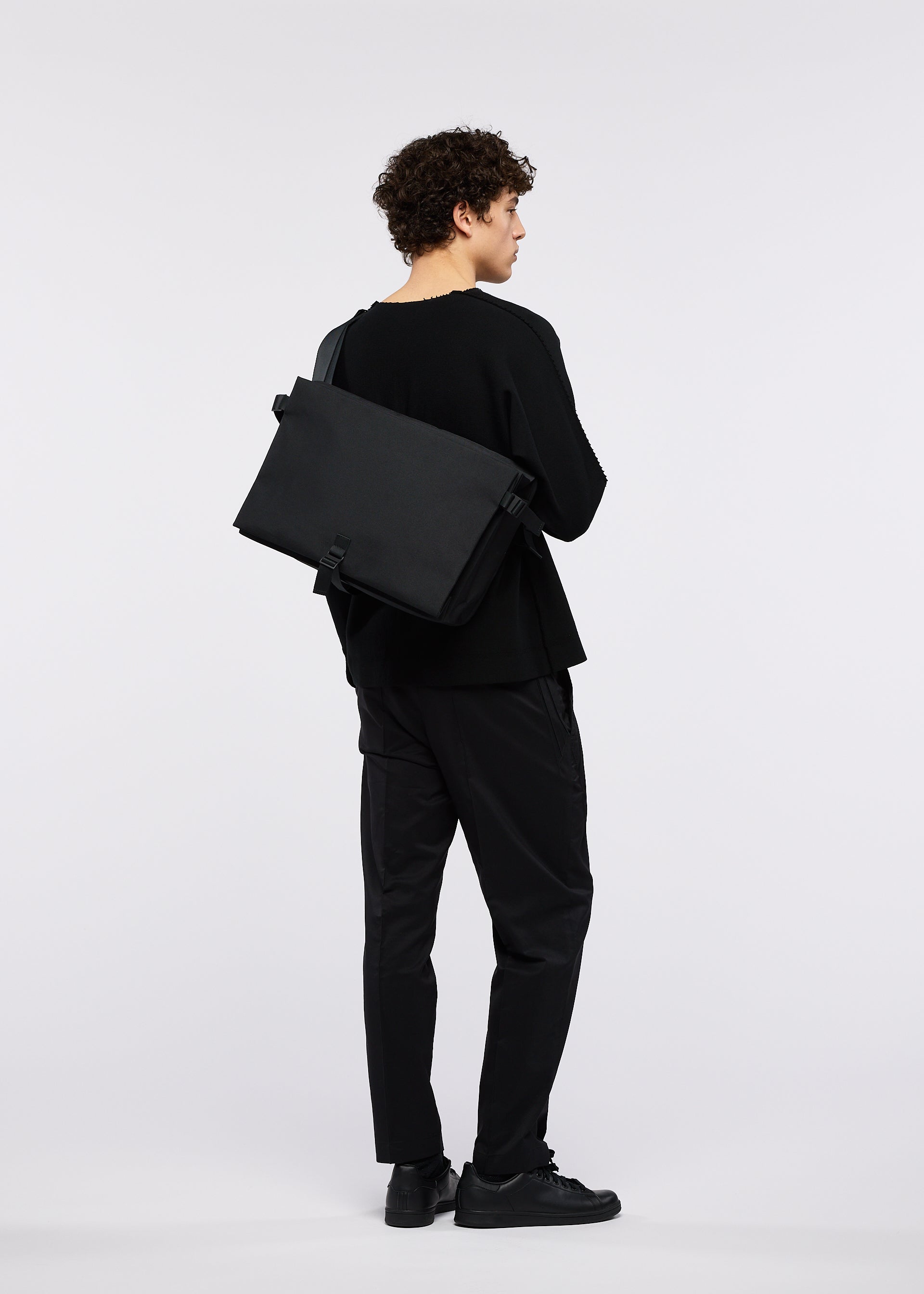 JABARA、バッグ&財布_ショルダーバッグ、着用画像1