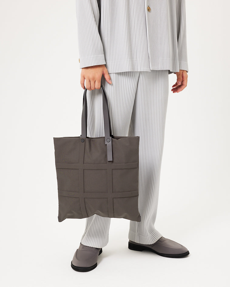 希少 GOOD GOODS ISSEY MIYAKE GRID トートバッグ 黒 希少 GOOD GOODS ISSEY MIYAKE GRID トートバッグ 黒