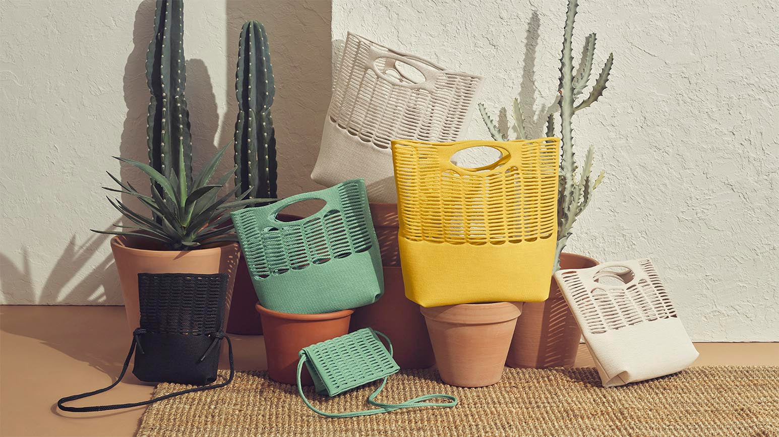 isseymiyakeイッセイミヤケ　MOKOO BASKET アイテムのご紹介「MOKKO BASKET」「MOKKO FLAP POUCH」「MOKKO