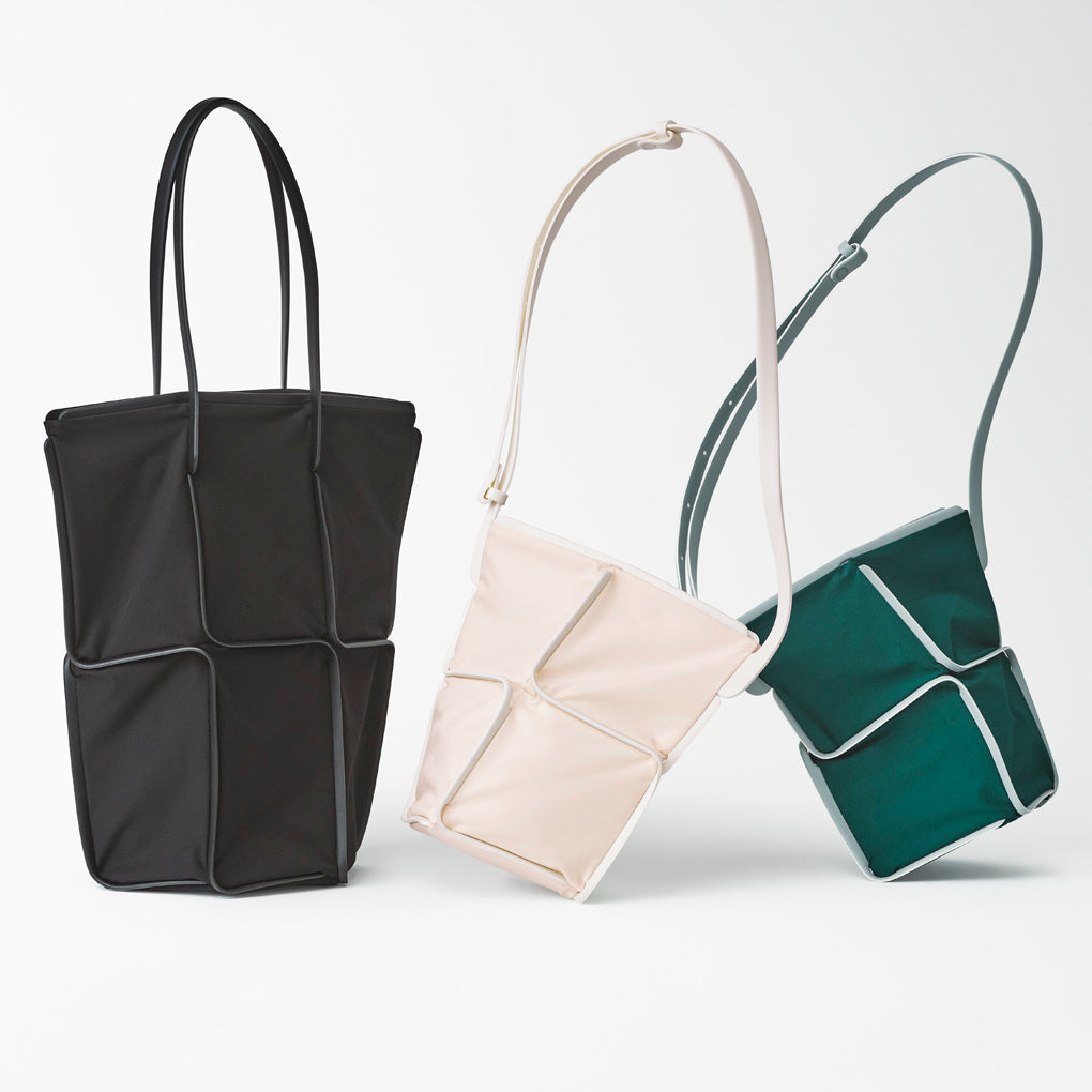 ISSEY MIYAKE GOOD GOODS バッグ GG41-AG111 GOOD GOODS ISSEY MIYAKE アイテムシリーズ FRAME – isseymiyake.com