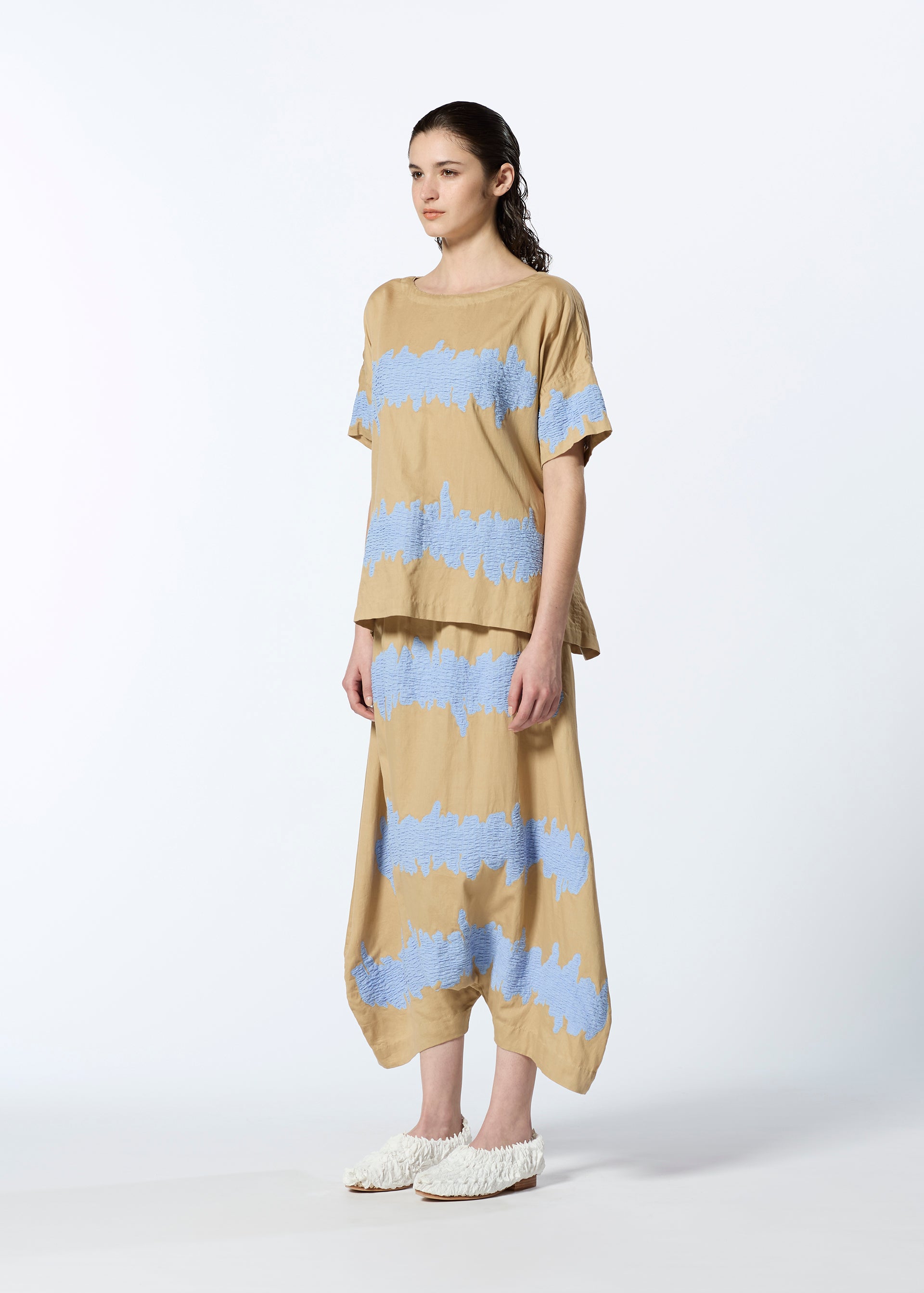 【希少✨】イッセイミヤケ　ベスト　プリーツ　襟　ひし形ステッチ　2way　羽織り 中古・古着通販】PLEATS PLEASE ISSEY MIYAKE (プリーツプリーズ