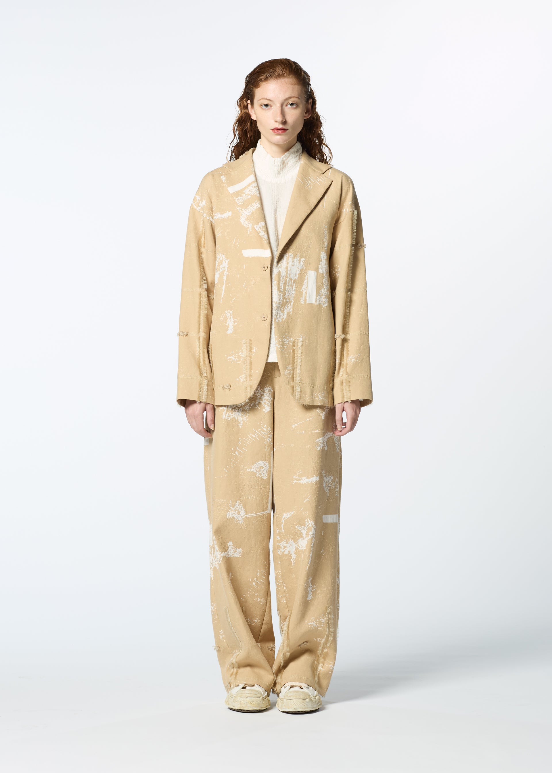 ウィメンズ／パンツ – Page 4 – isseymiyake.com