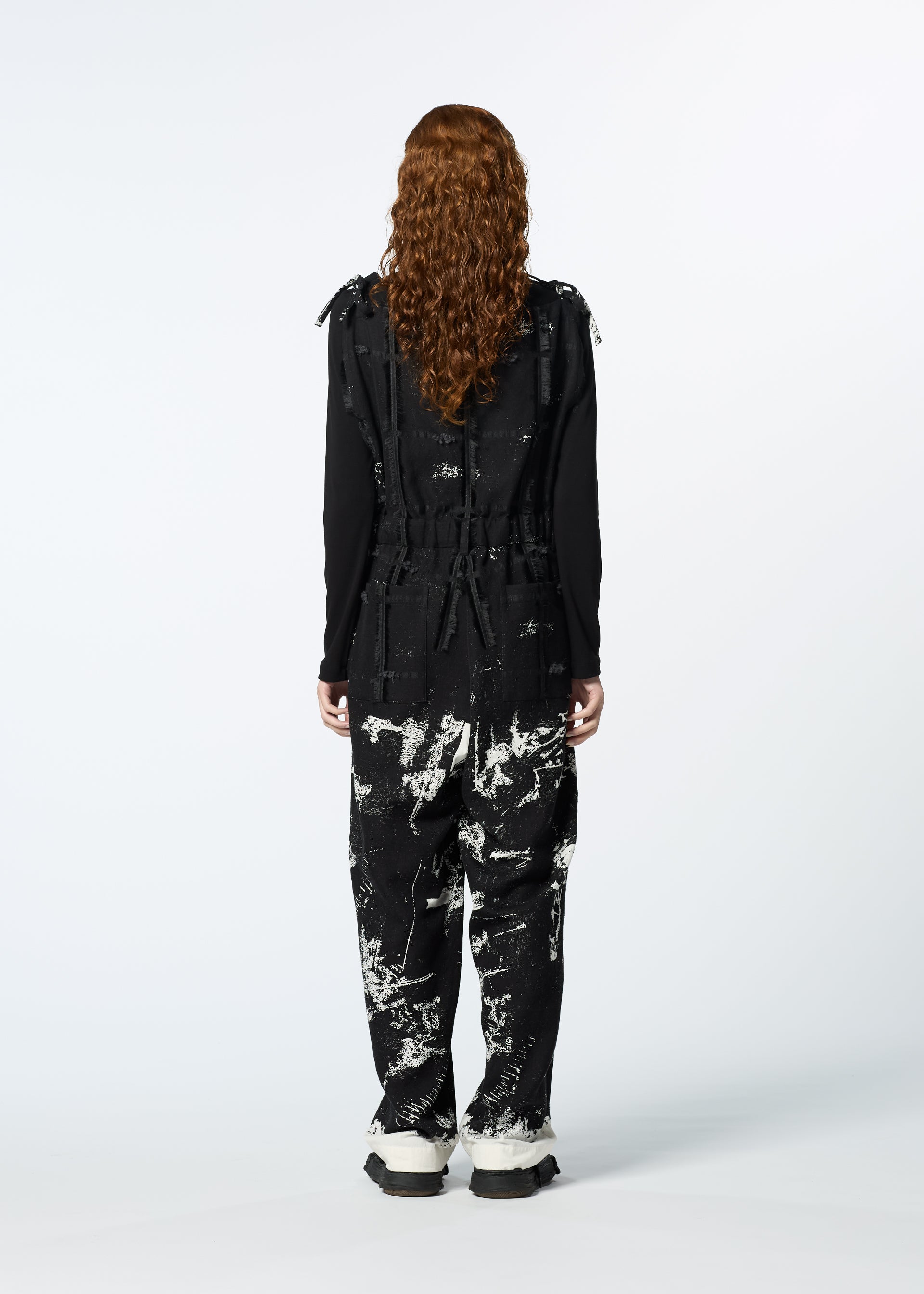 MIU404 ジャンプスーツパーカー Lサイズ 黒 KOKUYU – isseymiyake.com
