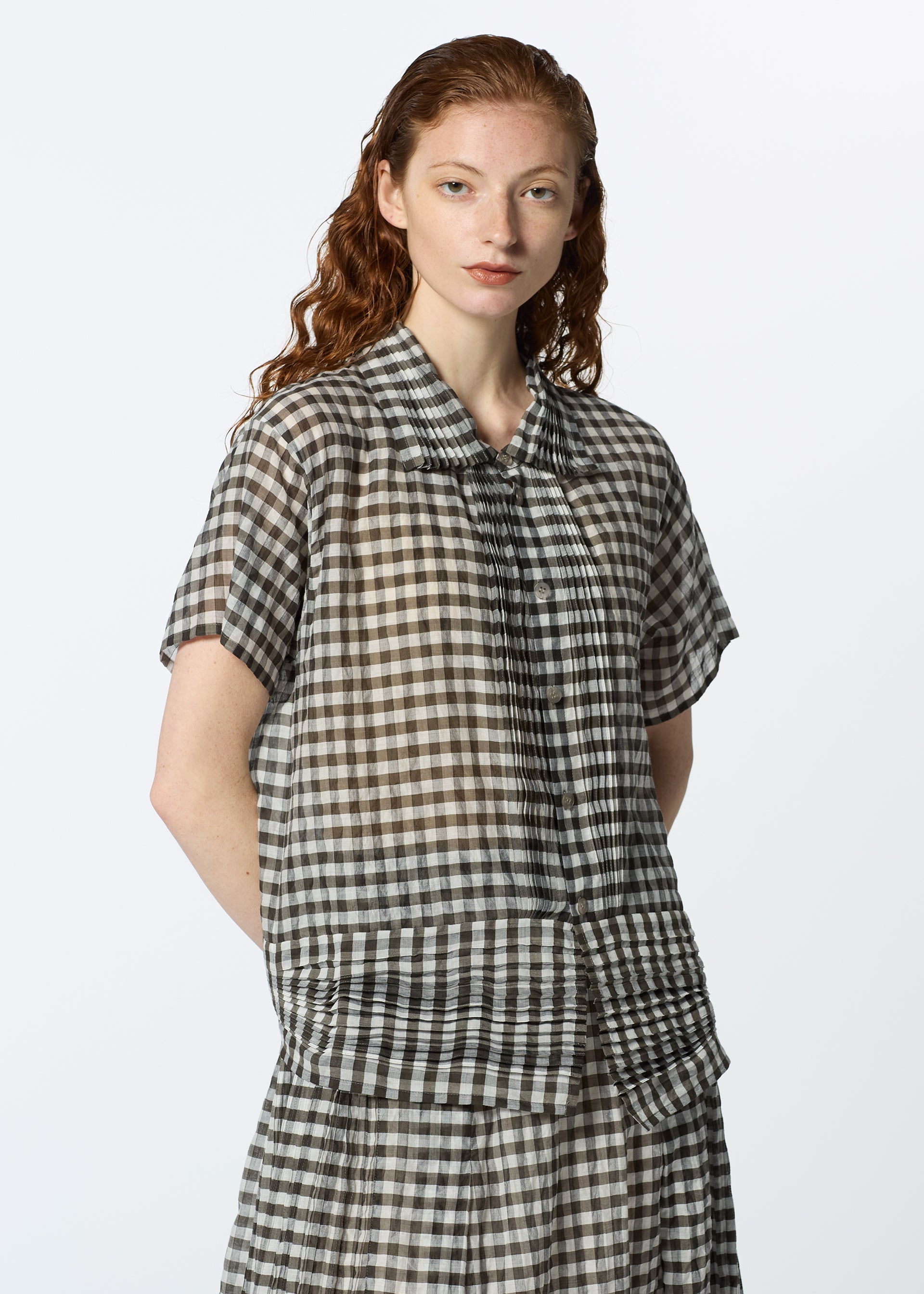 2 SIDE PINTUCKING – isseymiyake.com