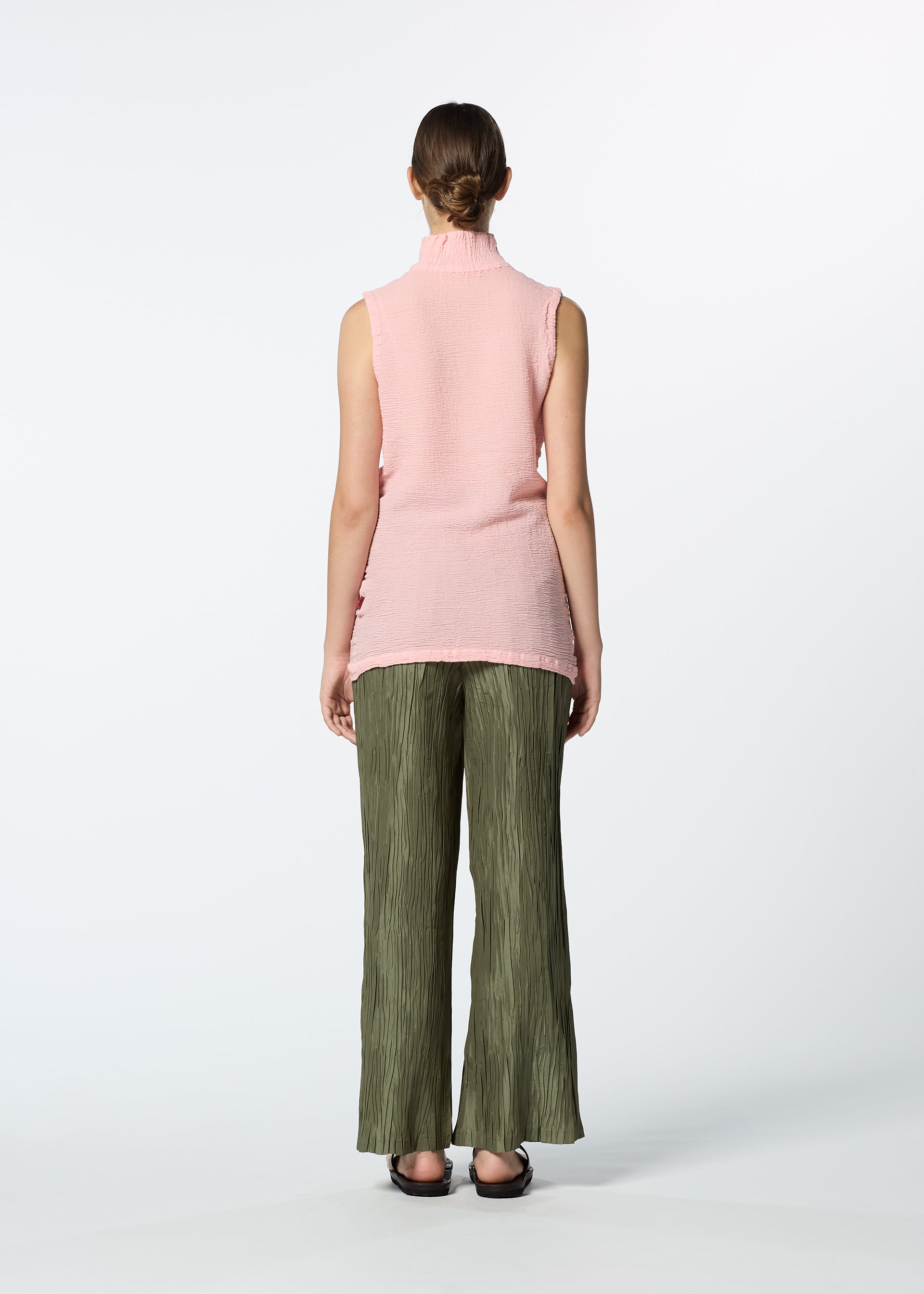 KYO CHIJIMI 2WAY JUNE 2 – isseymiyake.com