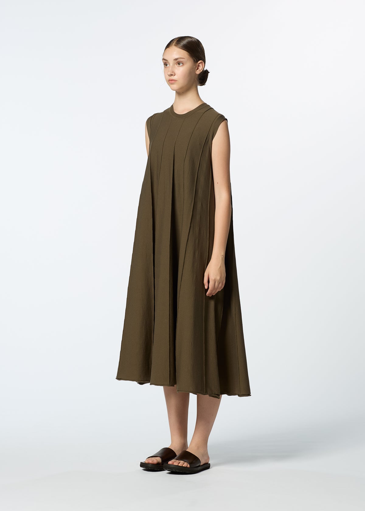 RADIAL LINE KNIT、ウィメンズ_ワンピース、着用画像2