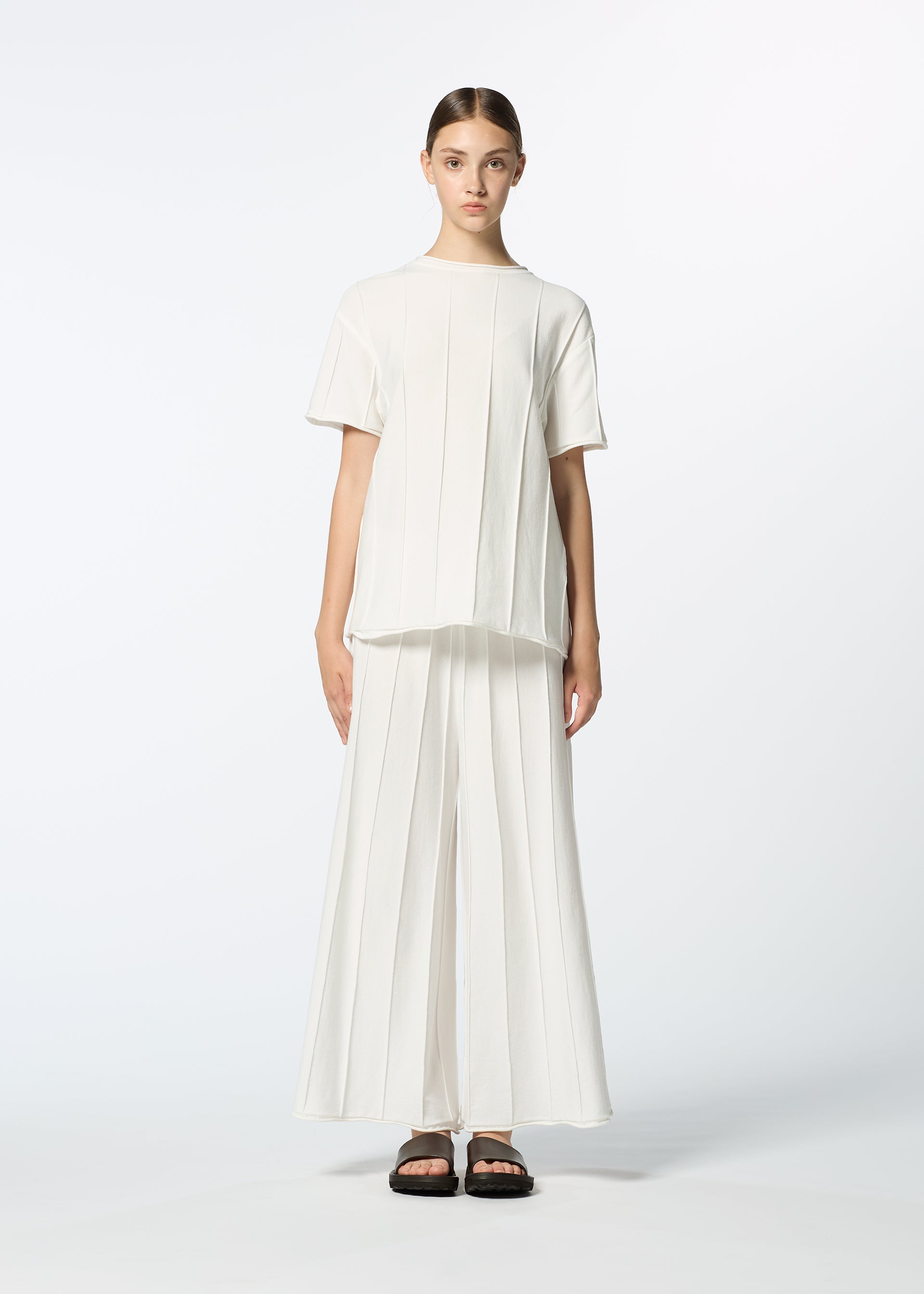 イッセイミヤケ⚪タンクトップ⚪FREE SIZE⚪【極美品】 ウィメンズ／トップス／トップ – Page 3 – isseymiyake.com