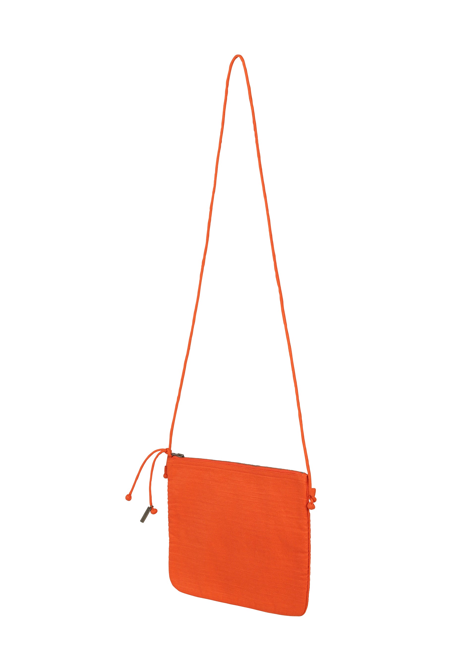 CASE – isseymiyake.com