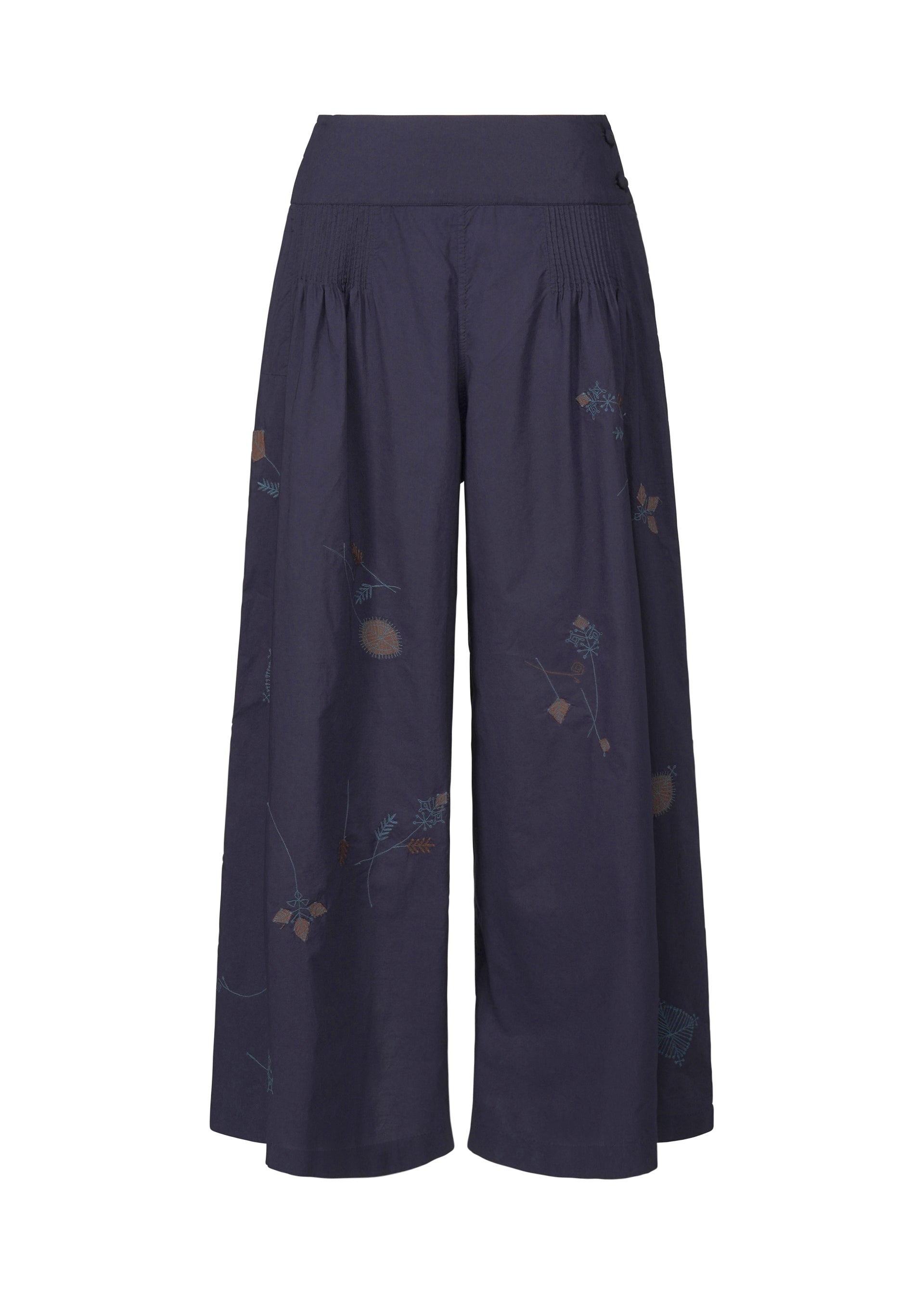 DAMI LEAVES – isseymiyake.com