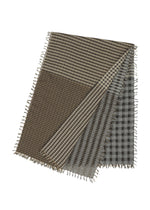 TRIPLY SQUARE STOLE