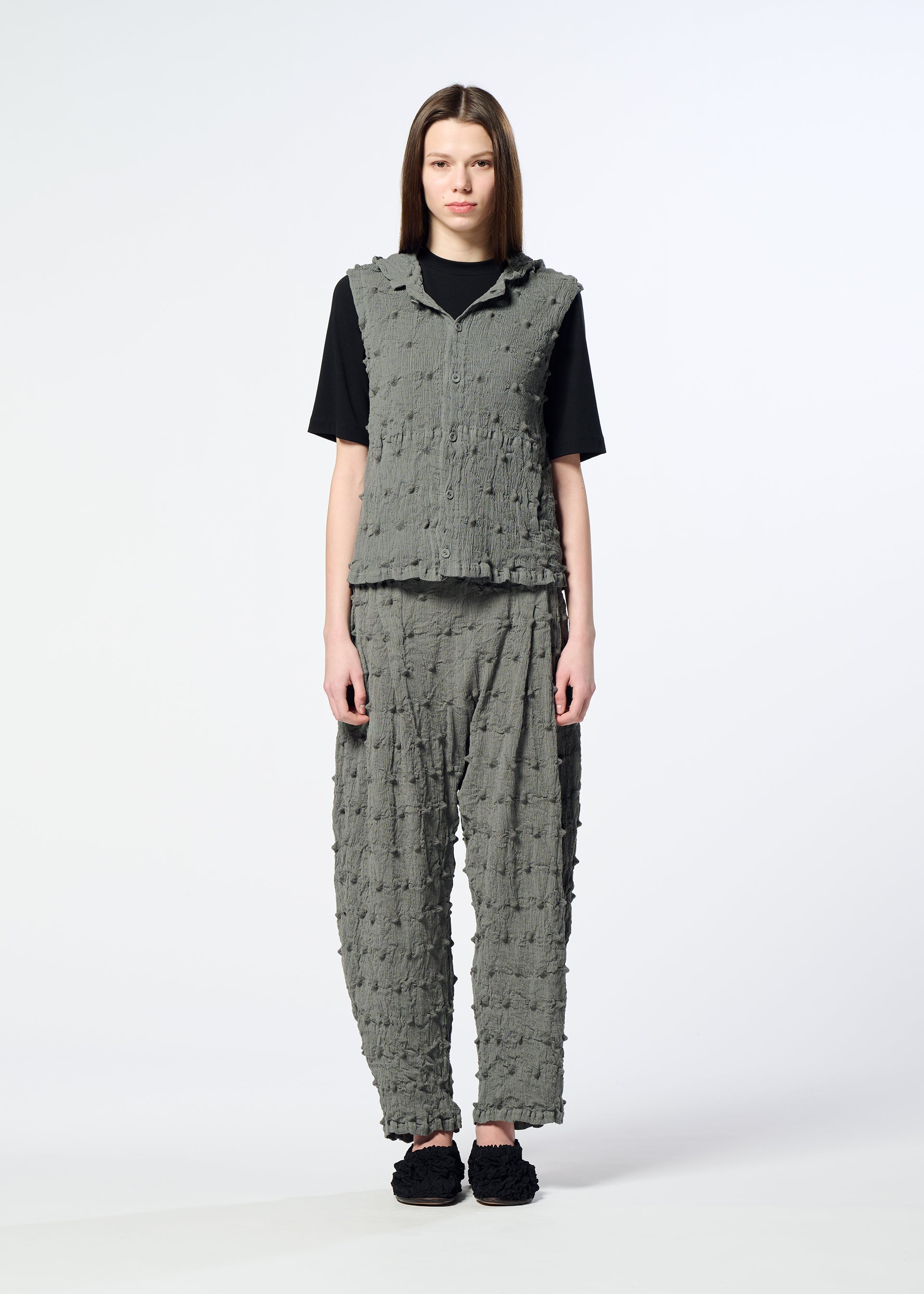 KYO CHIJIMI SQUARE EMB、ウィメンズ_トップス_トップ、着用画像1