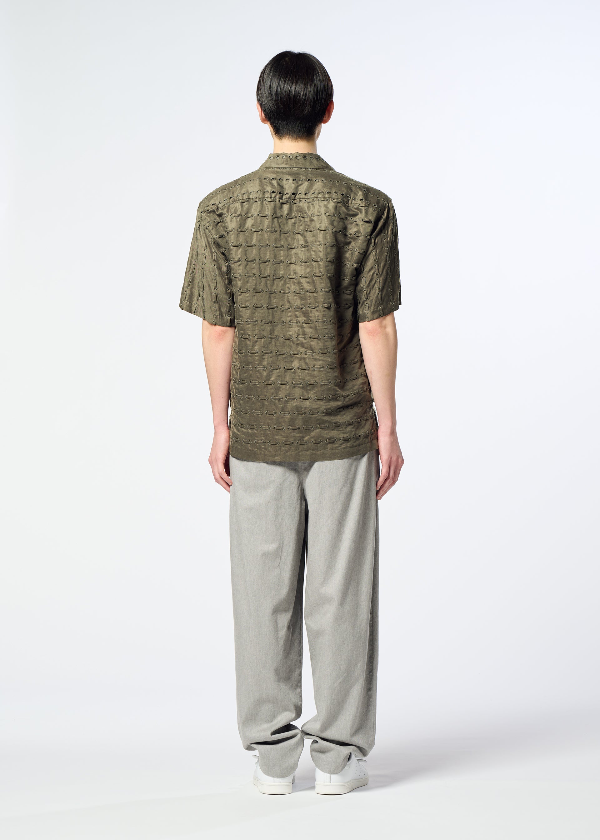 HOLE & LINE – isseymiyake.com