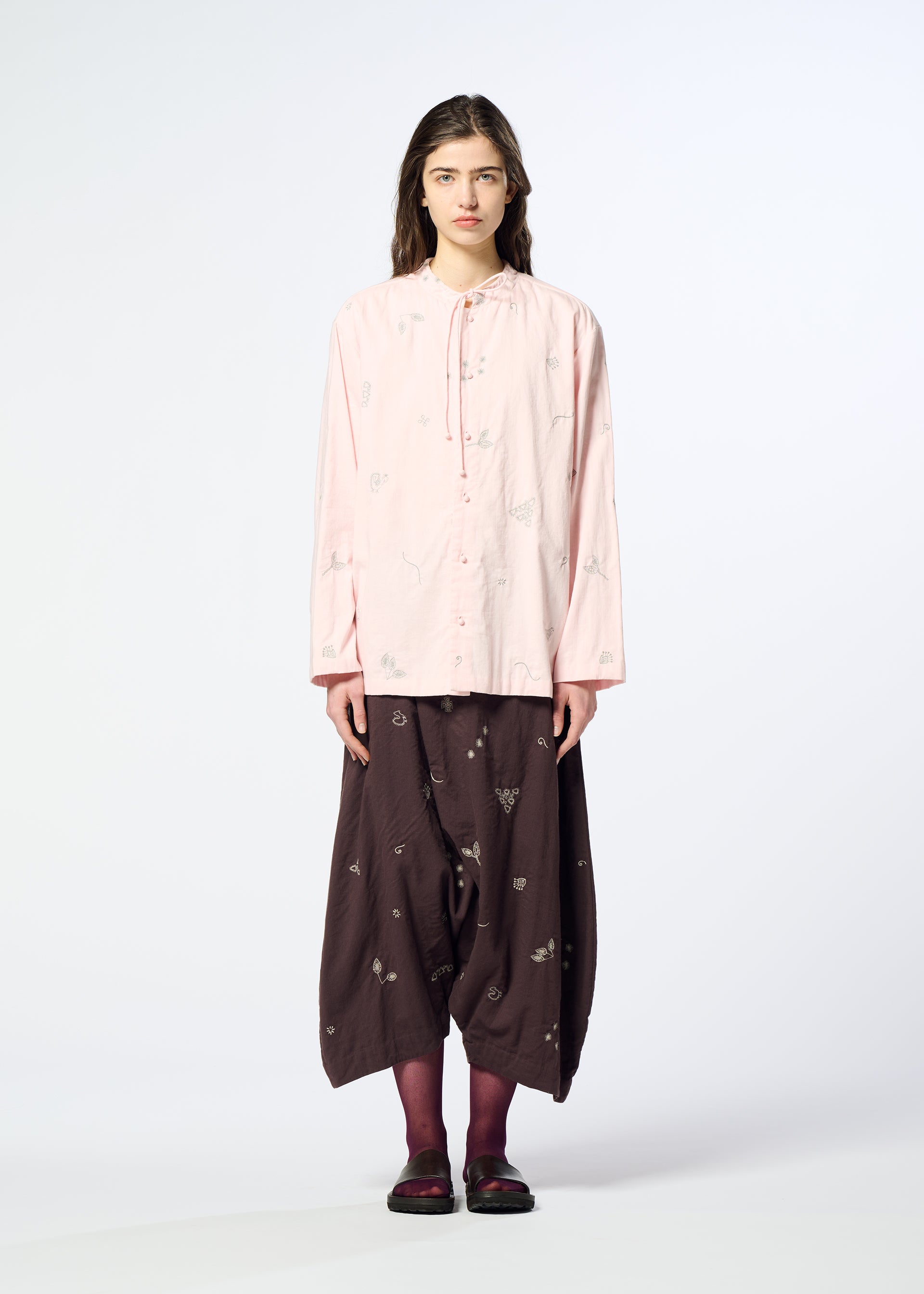 MULMUL BHILL、ウィメンズ_パンツ、着用画像1