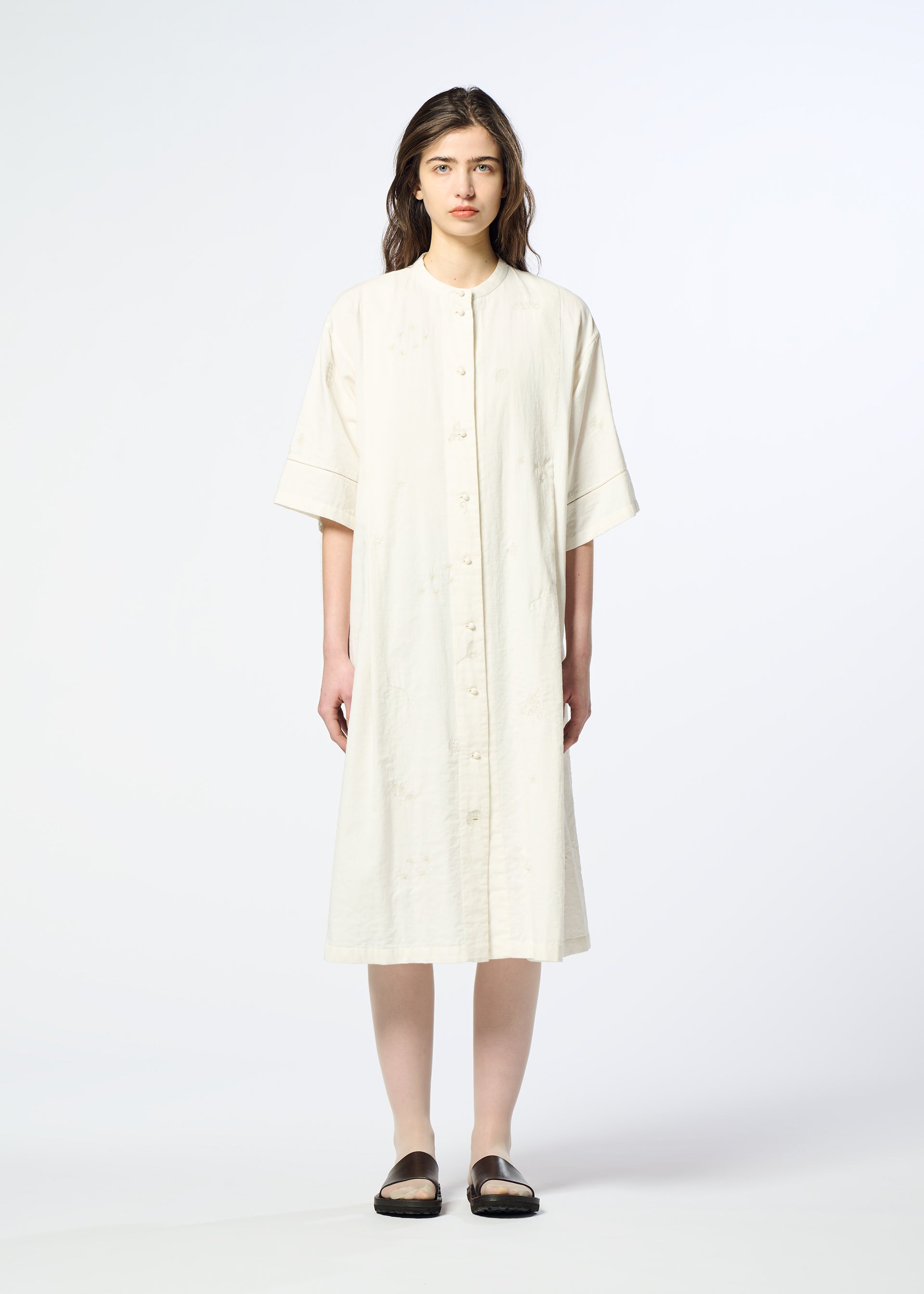 ウィメンズ／ワンピース – isseymiyake.com