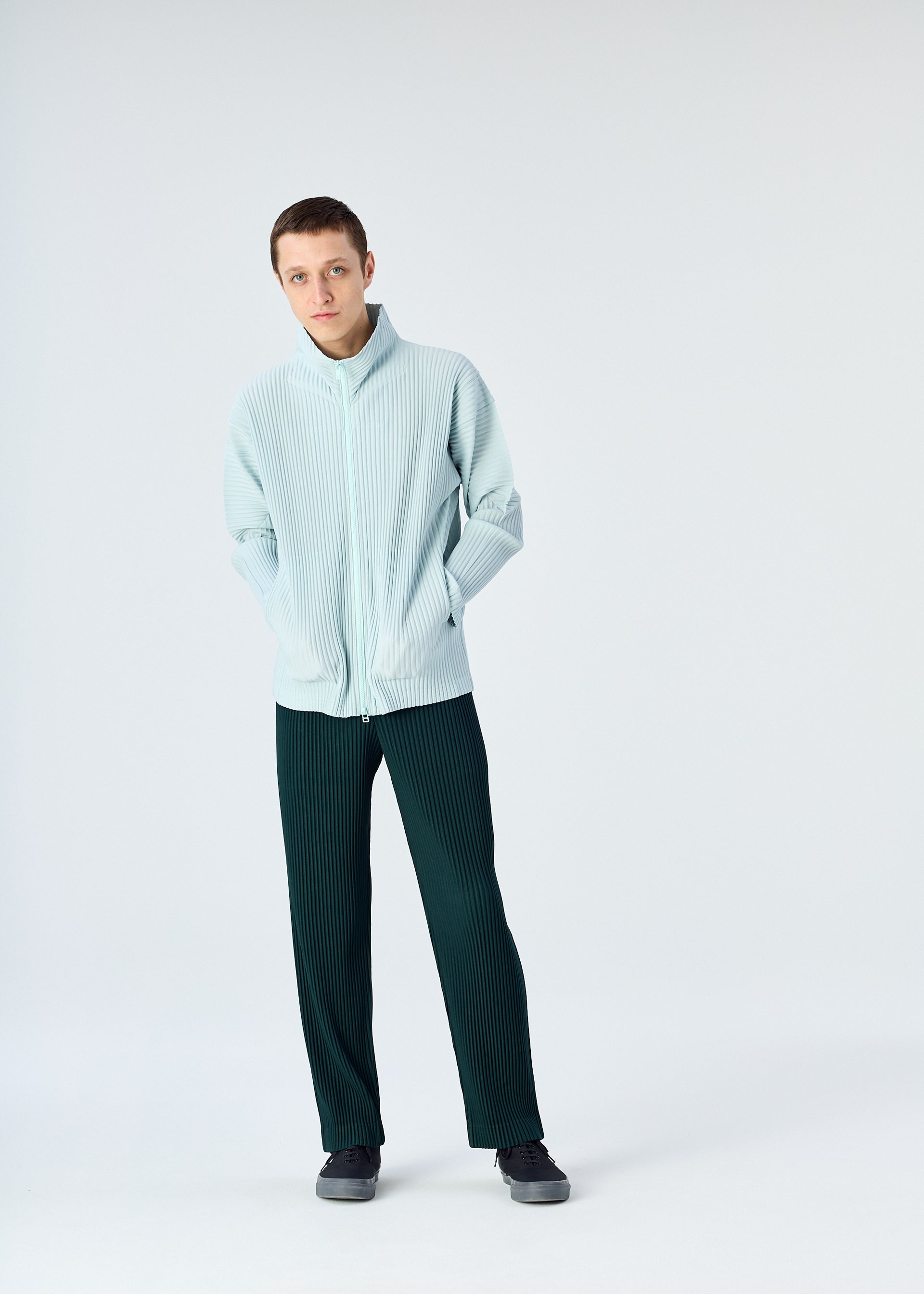 COLOR PLEATS、メンズ_パンツ、着用画像4
