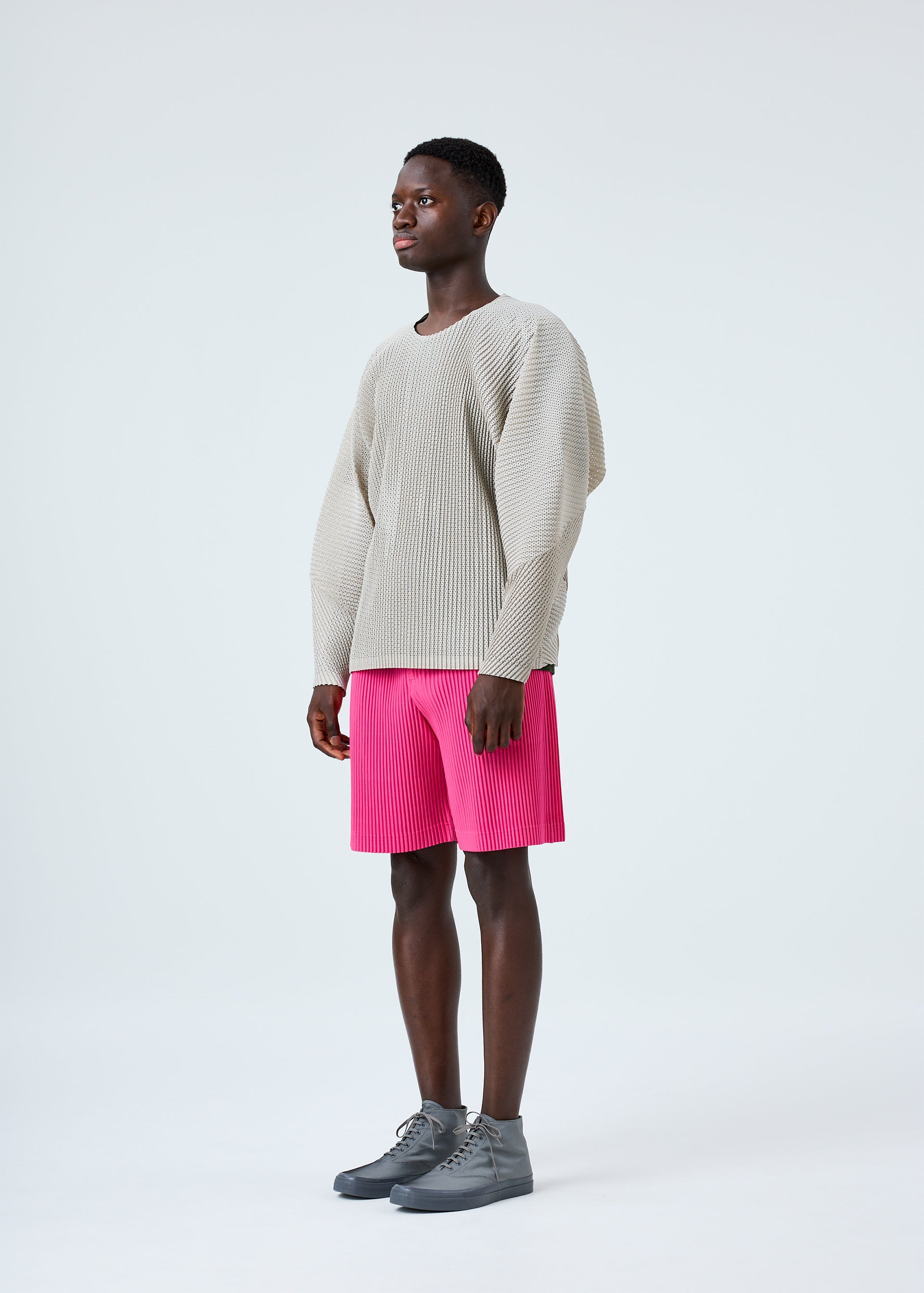 オムプリッセイッセイミヤケ モックネックカットソー ISSEY