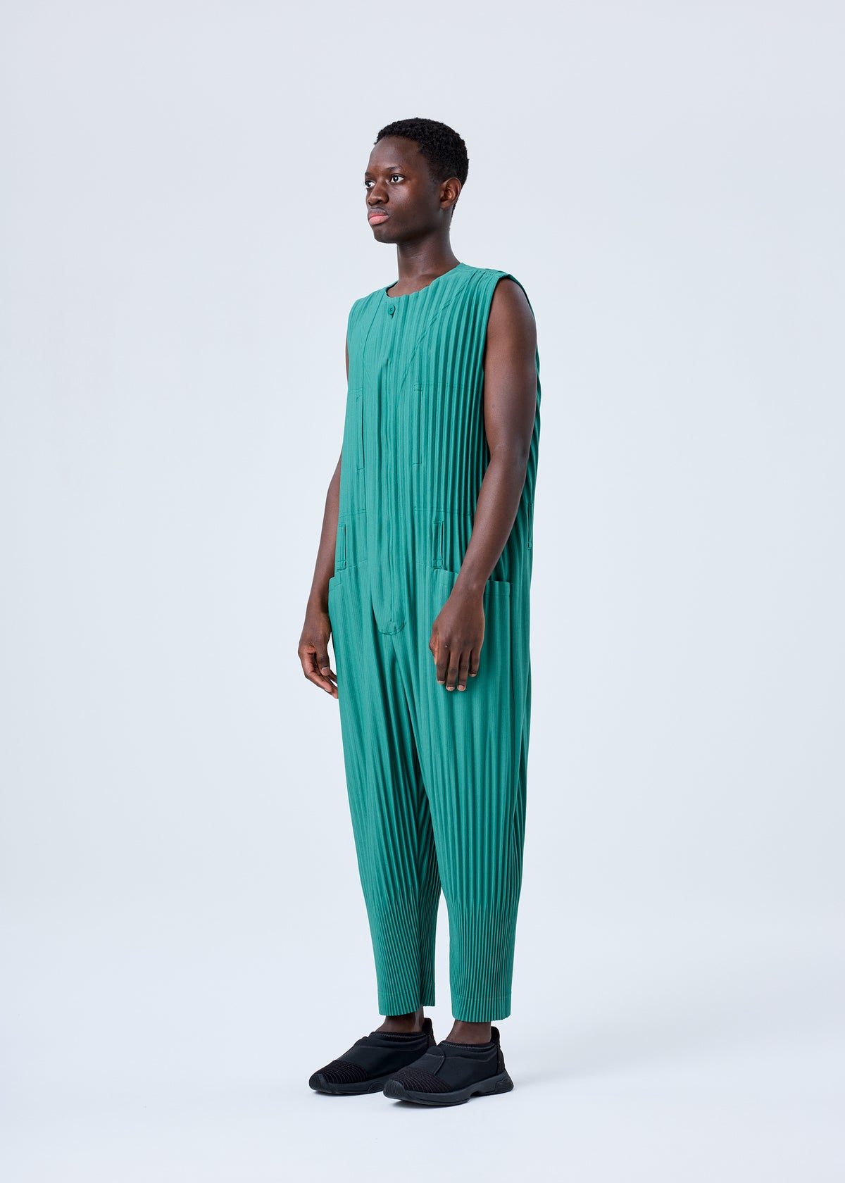 PLEATS BOTTOMS 2 – isseymiyake.com